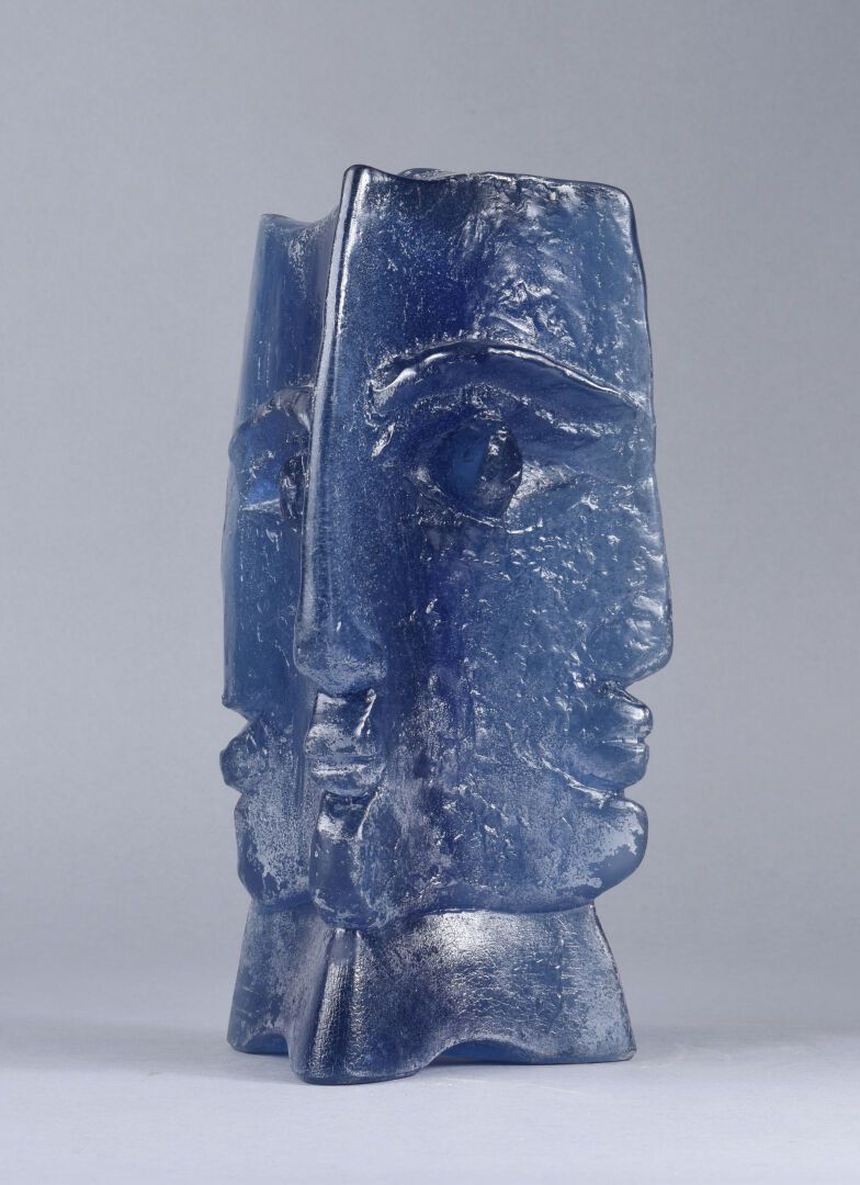Null CITROEN Bernard (1925-2009) - DAUM France
"Triad
Sculpture in blue-tinted g&hellip;