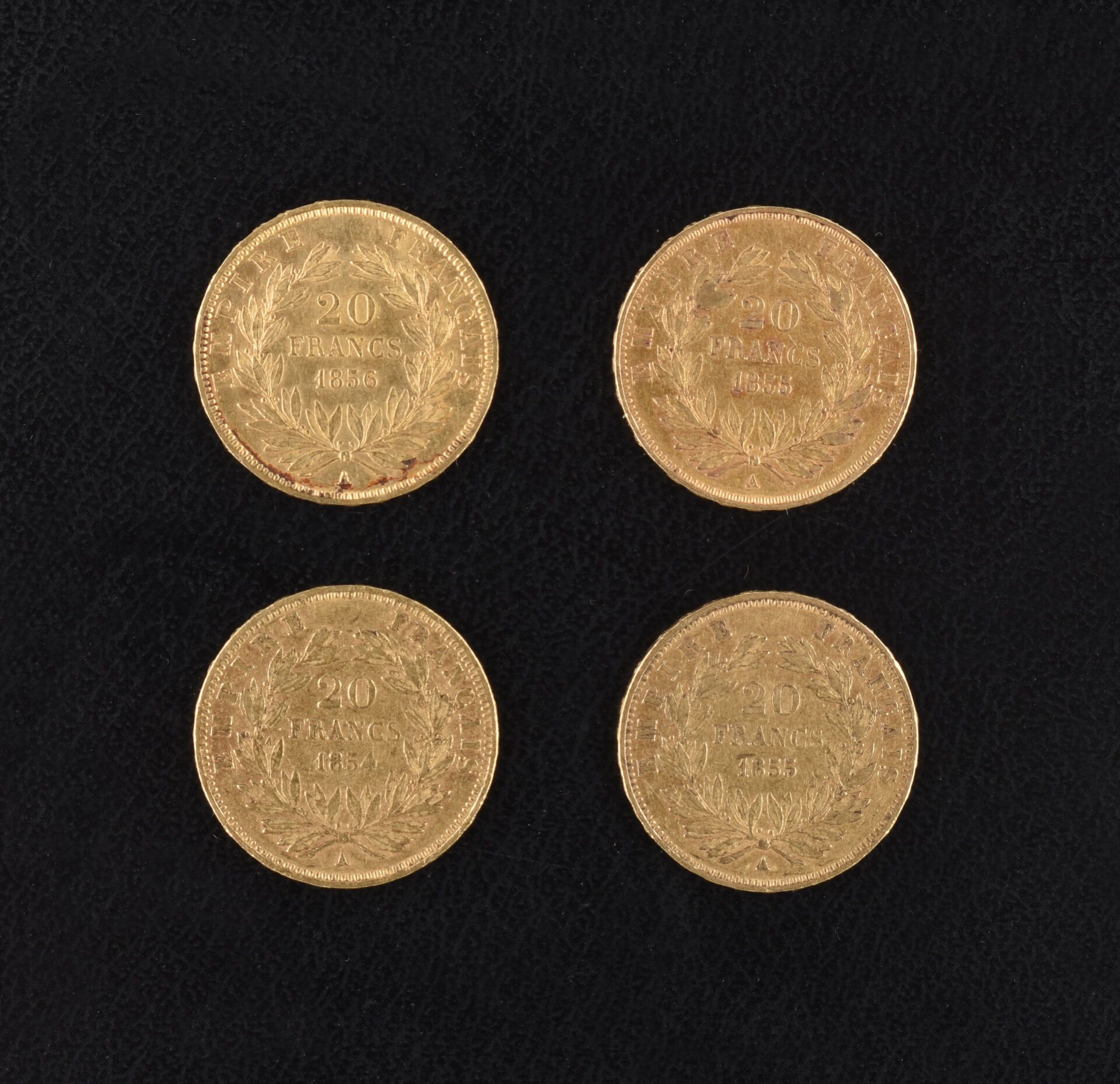 Null 法国 - 第二帝国 (1852-1870)
4 件 20 法郎或拿破仑三世 Tête nue，1854 年、1855 年（2 件）和 1856 年，巴&hellip;