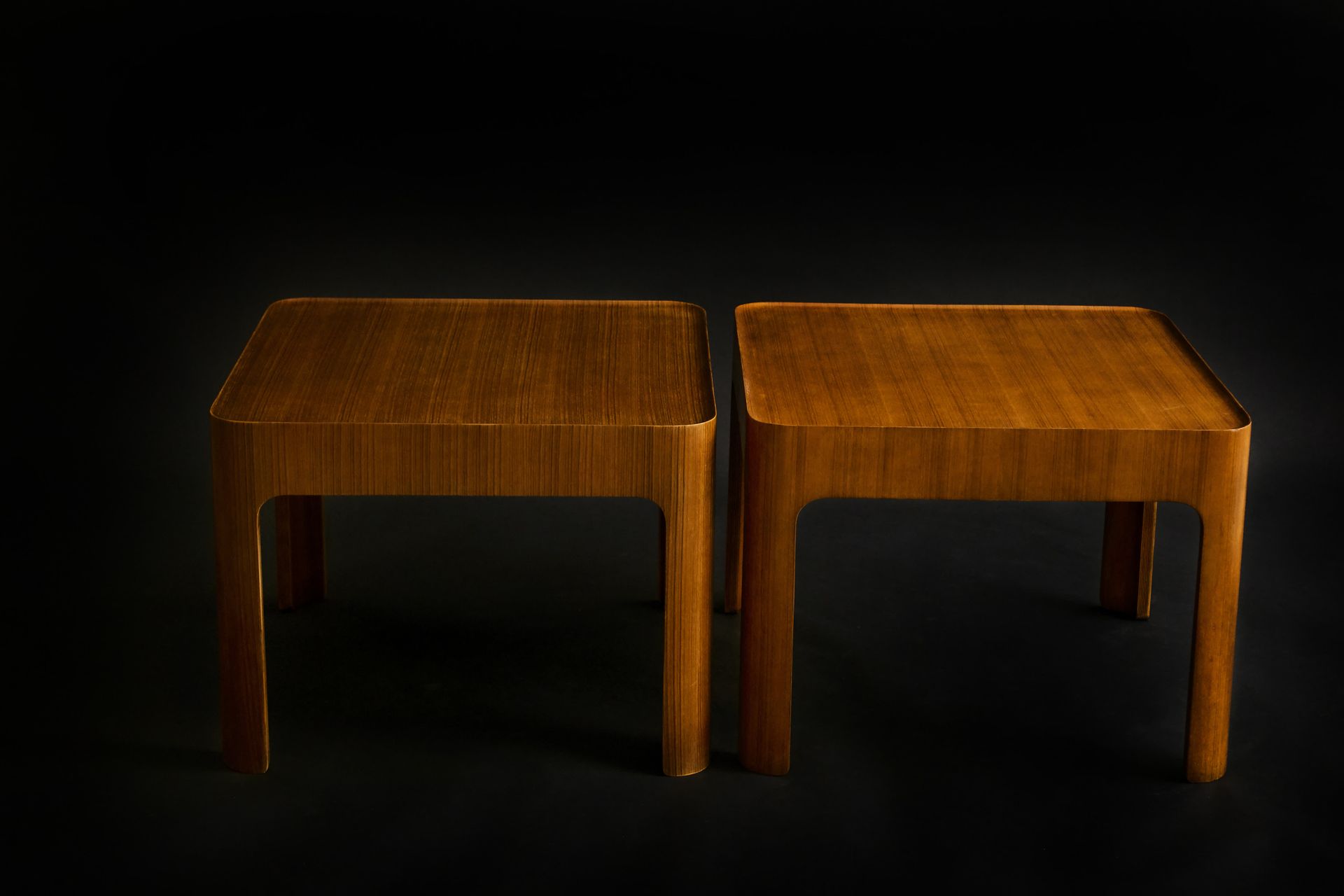 ISAMU KENMOCHI Pair of side tables
Japanese elm and plywood
1966
H 45 W 60 D 60c&hellip;