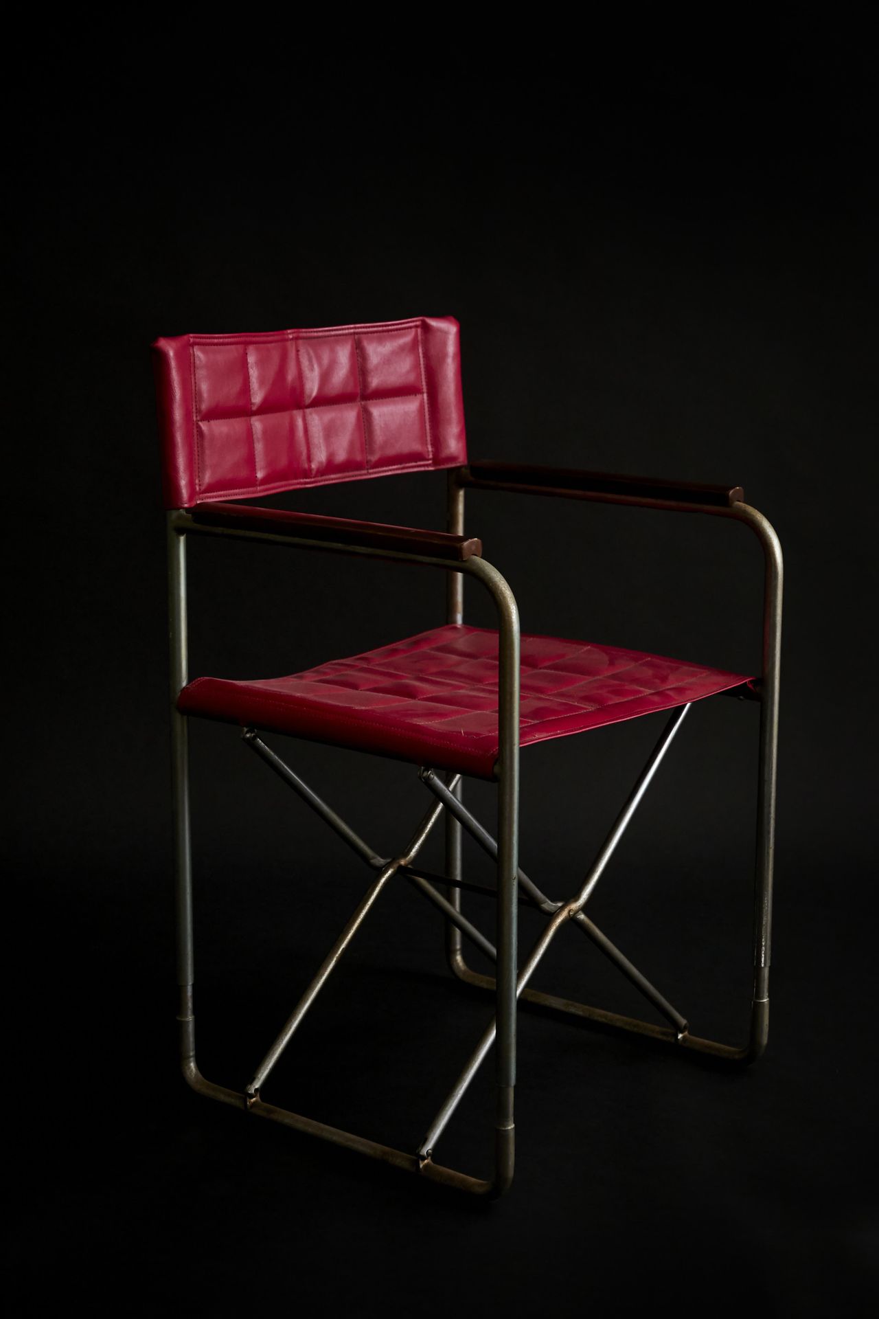 Takeshi Nii Suekichi Uchida••• X Chair---Klappsessel---
Metall, Holz und Skai---&hellip;
