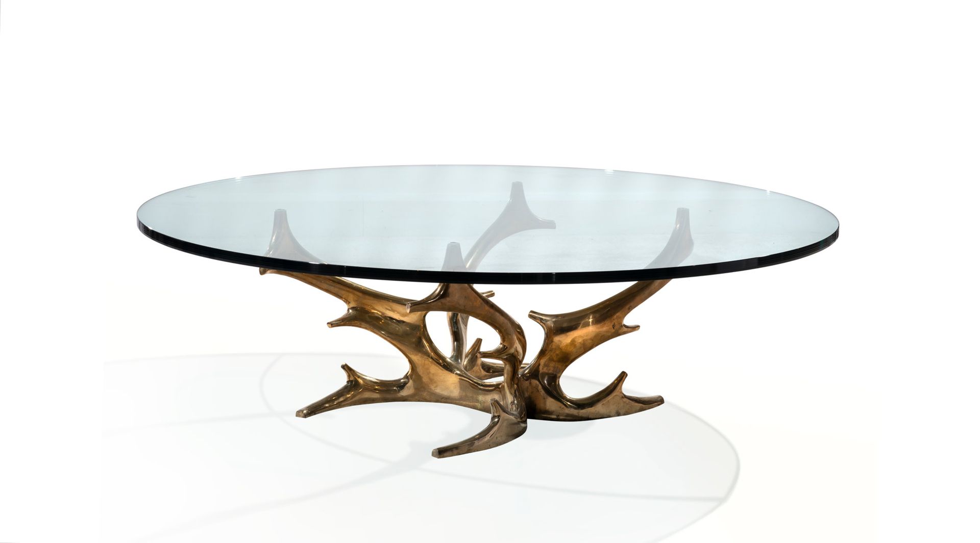 VICTOR ROMAN (1937-1995) Coffee table
Bronze with golden patina and glass
Date o&hellip;