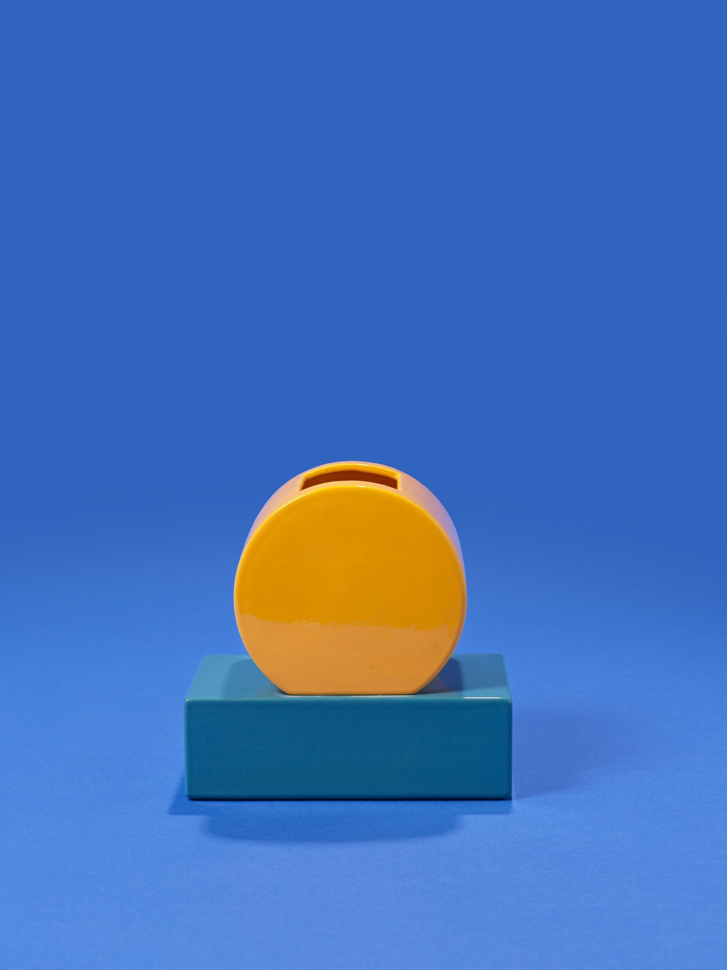 ETTORE SOTTSASS (1917-2007) Yang

Vase
Céramique émaillée

Série Pop collection
&hellip;