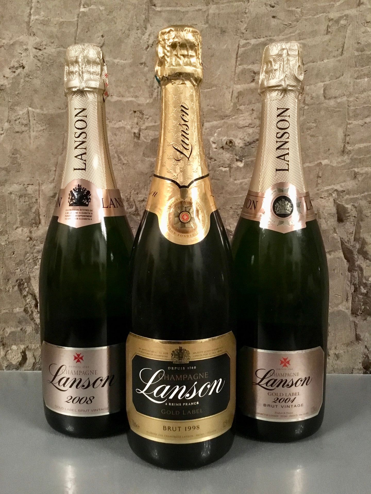 Null 3 botellas de CHAMPAGNE "vintage", Lanson (1998/2004/2008)
