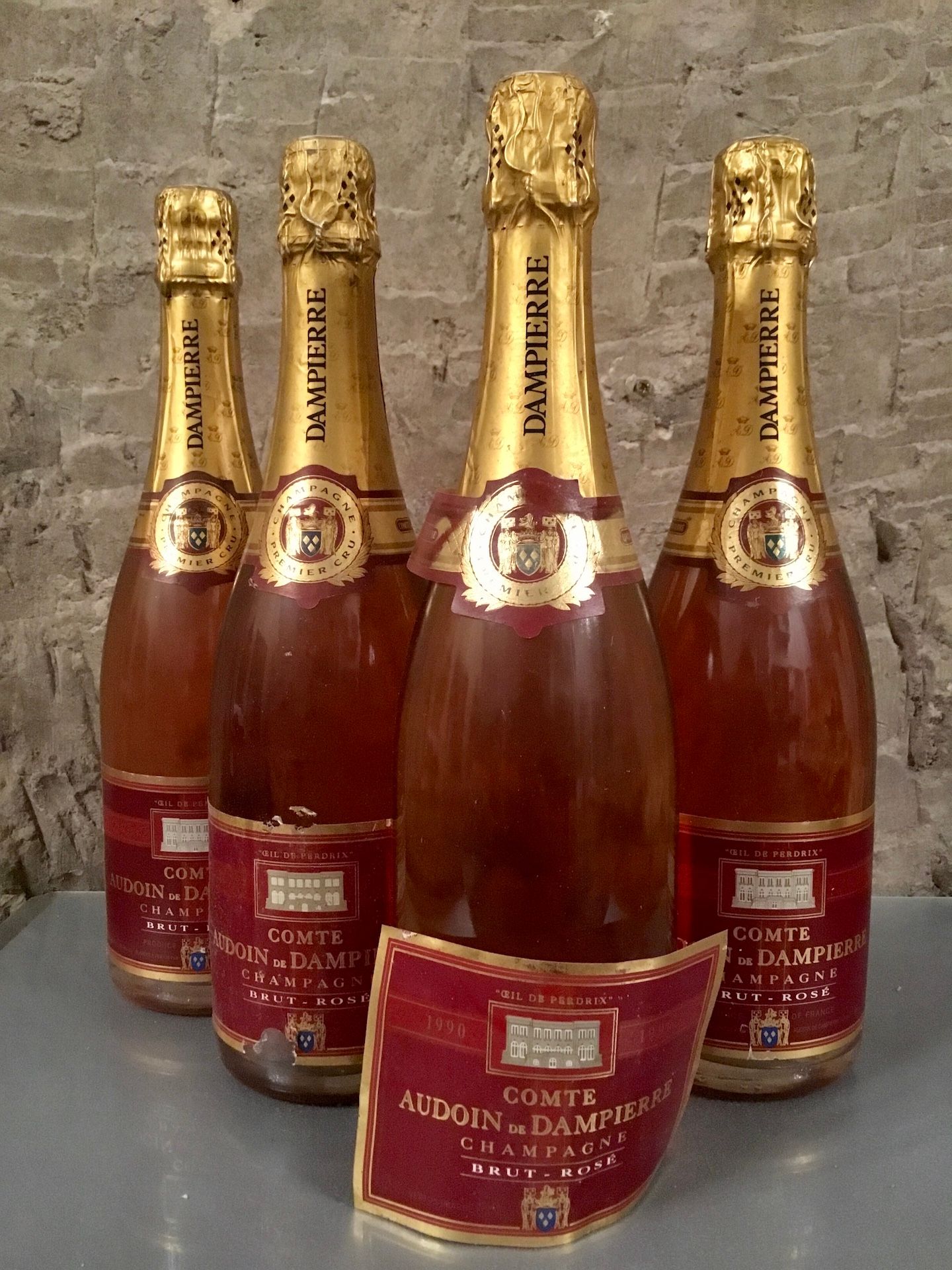 Null 4 bottiglie di CHAMPAGNE rosé, Audoin de Dampierre (elt, 2 ela)