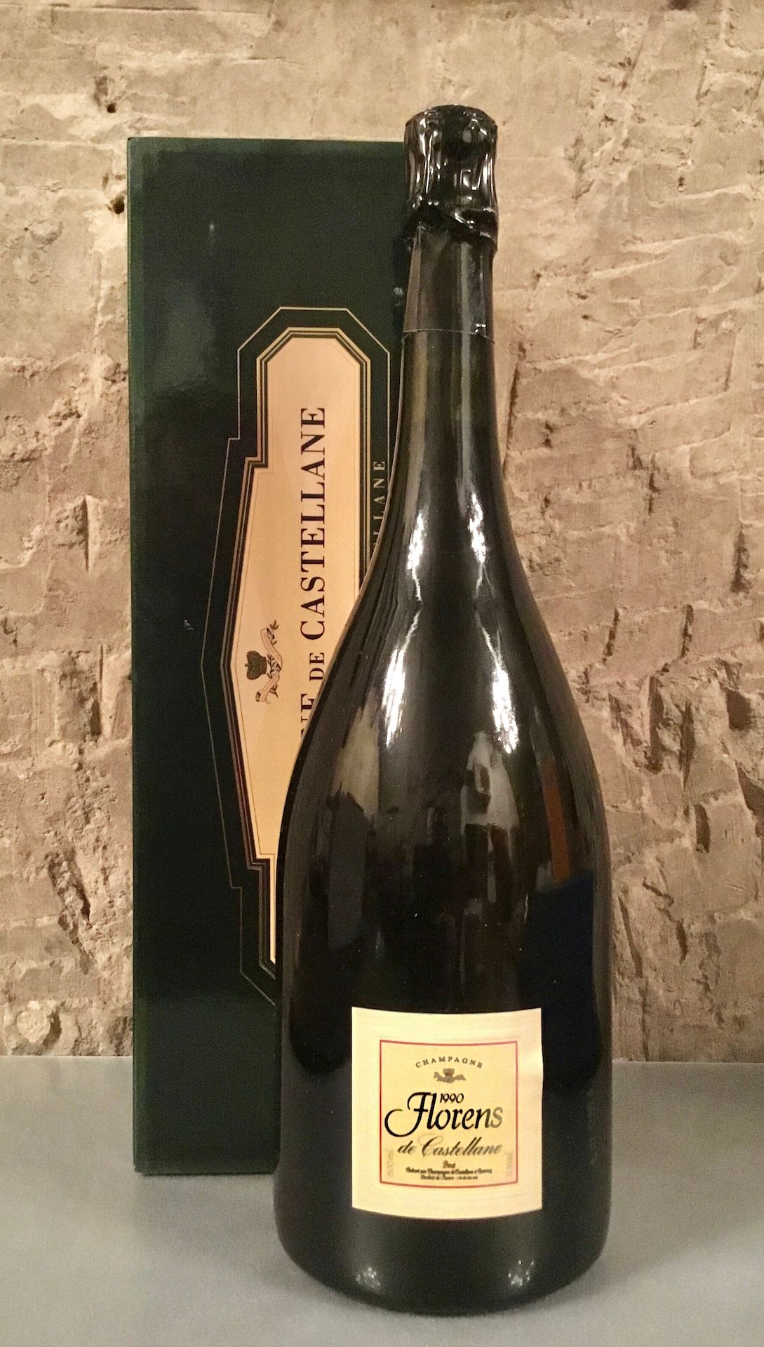 Null 1瓶 "卡斯特兰的弗洛伦斯 "大香槟，卡斯特兰1990年（盒）。