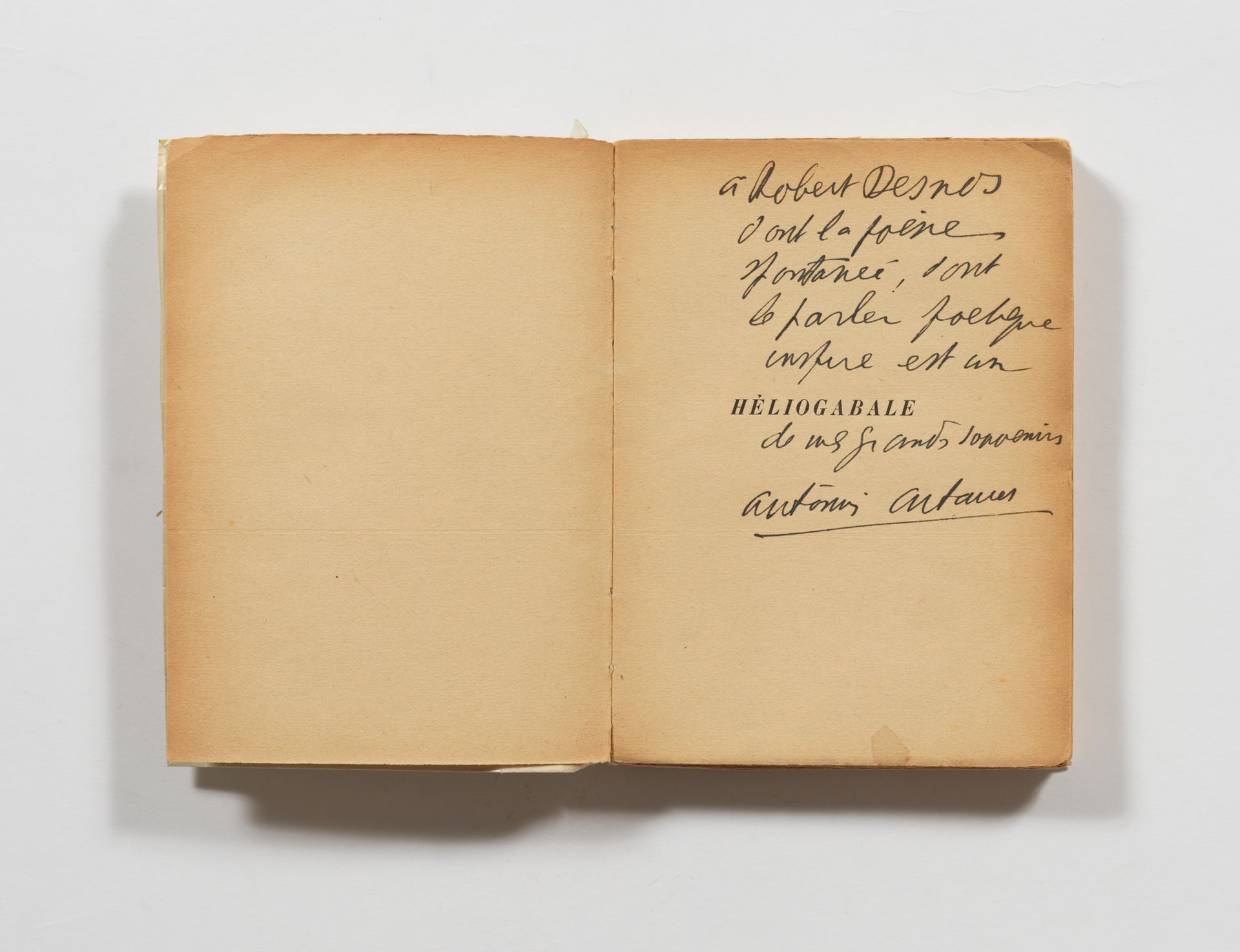 ARTAUD Antonin. Heliogabalus.巴黎，Denoël et Steele, 1934。8开本，平装本。
第一版。
亲笔签名信："致罗伯特&hellip;