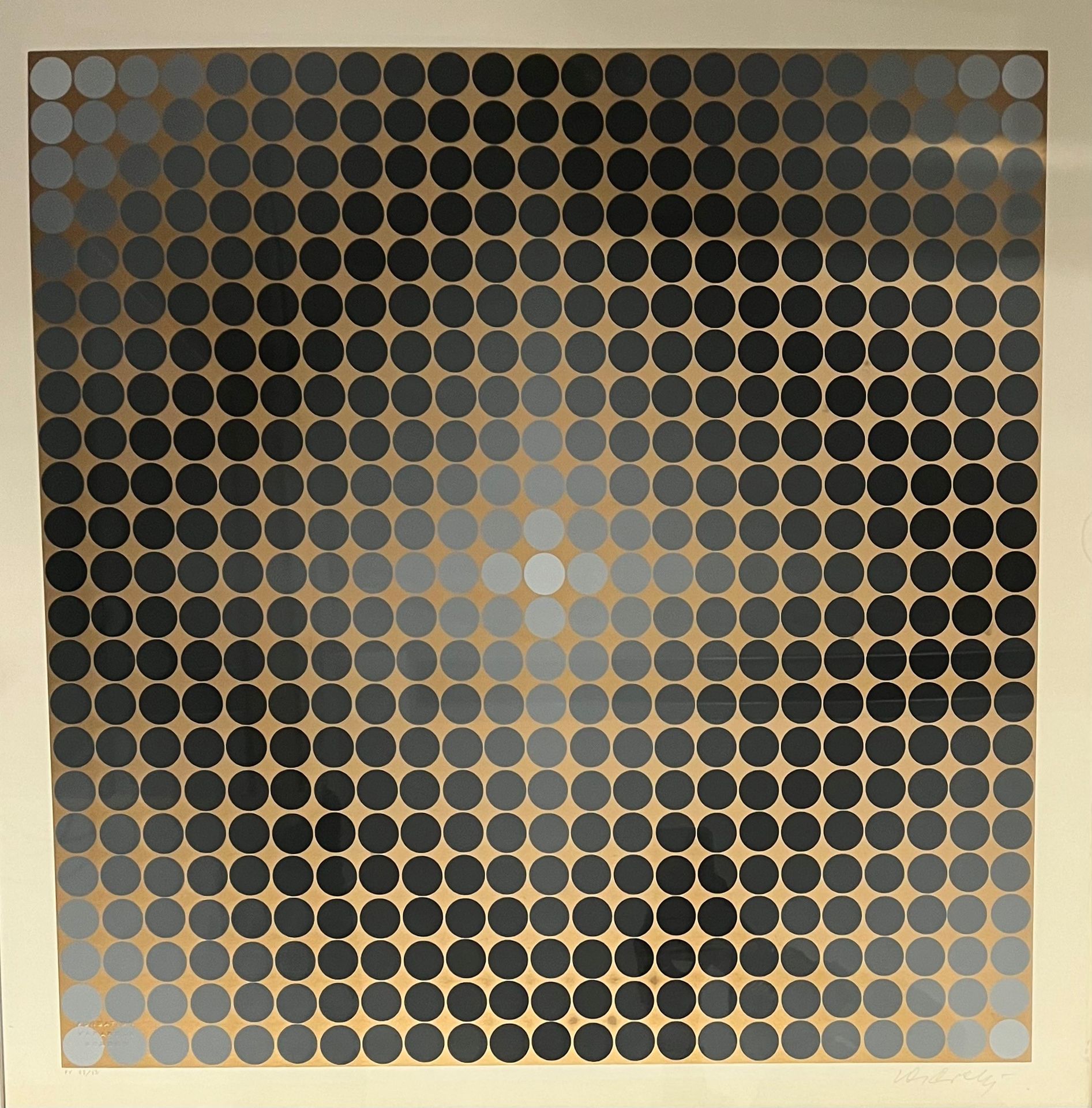 Victor VASARELY (1906-1997) UNTITLED, 1978
牛皮纸上的彩色丝网印刷
用铅笔签名并注明F.V 38/52
主题左角有Va&hellip;