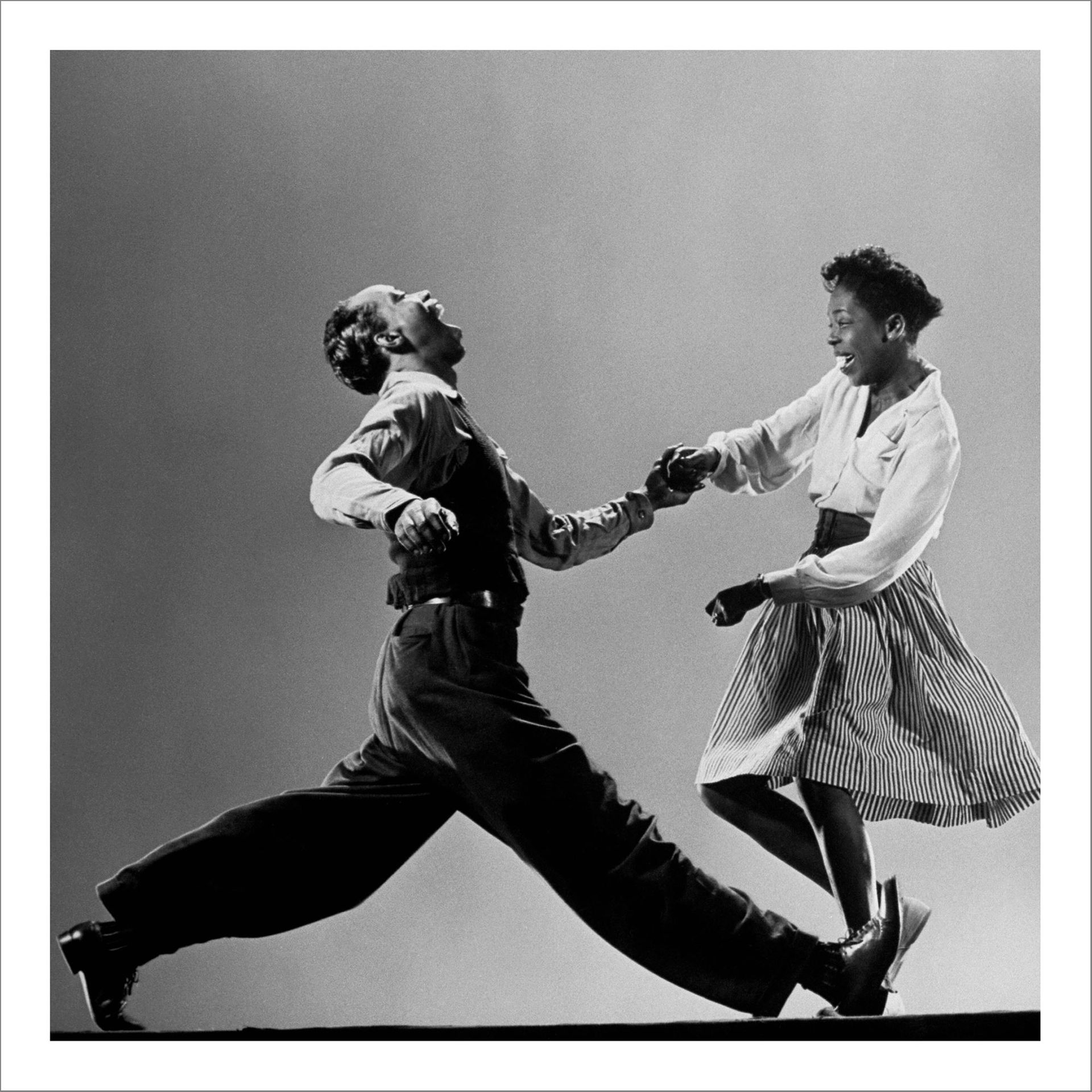 GJON MILI (1904-1984) Leon James et Willa Mae faisant une démonstration de Lindy&hellip;