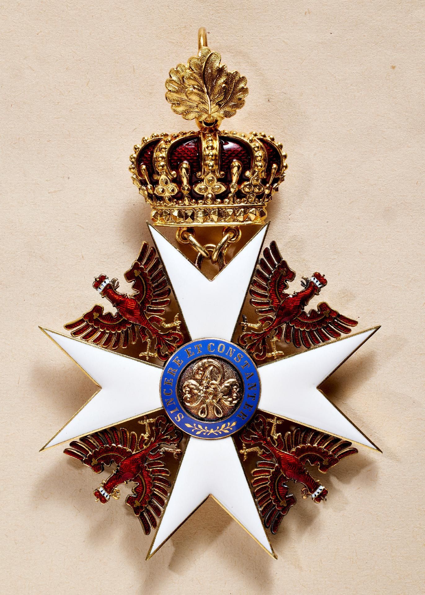 Null 勋章和装饰品 德国-普鲁士：普鲁士王国：红鹰勋章--带皇冠和橡树叶的大十字套装。金色和珐琅质的十字架，没有腰带。十字架的下臂上有柏林宫廷珠宝商Frie&hellip;