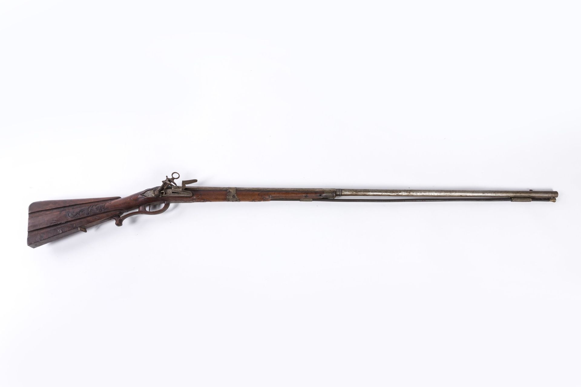 Null Fusil de chasse à silex espagnol

Canon rond, à pans au tonnerre, décoré de&hellip;