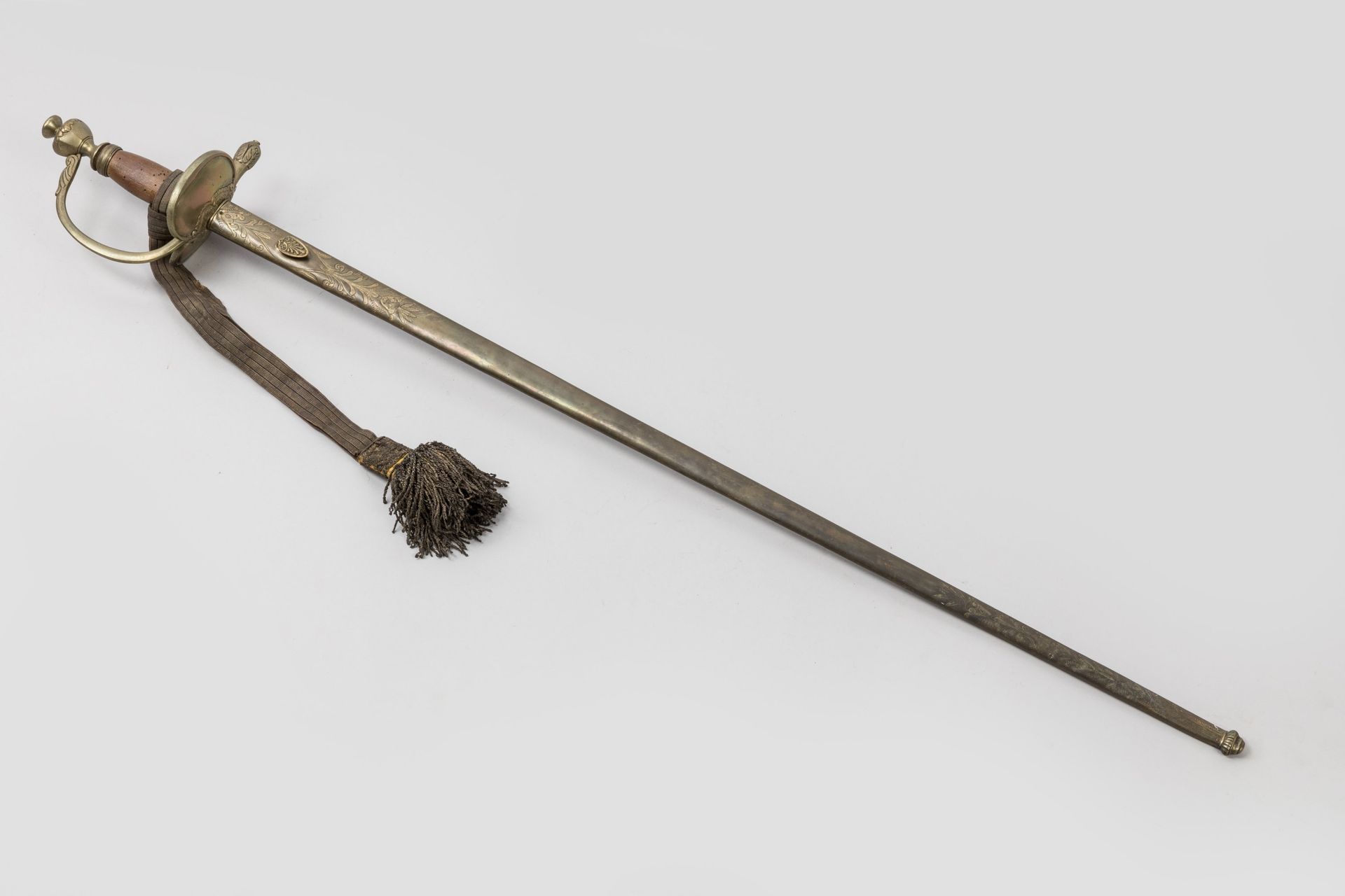 Null Epée d’officier autrichien type 1837

Fusée en bois (manque le filigrane). &hellip;
