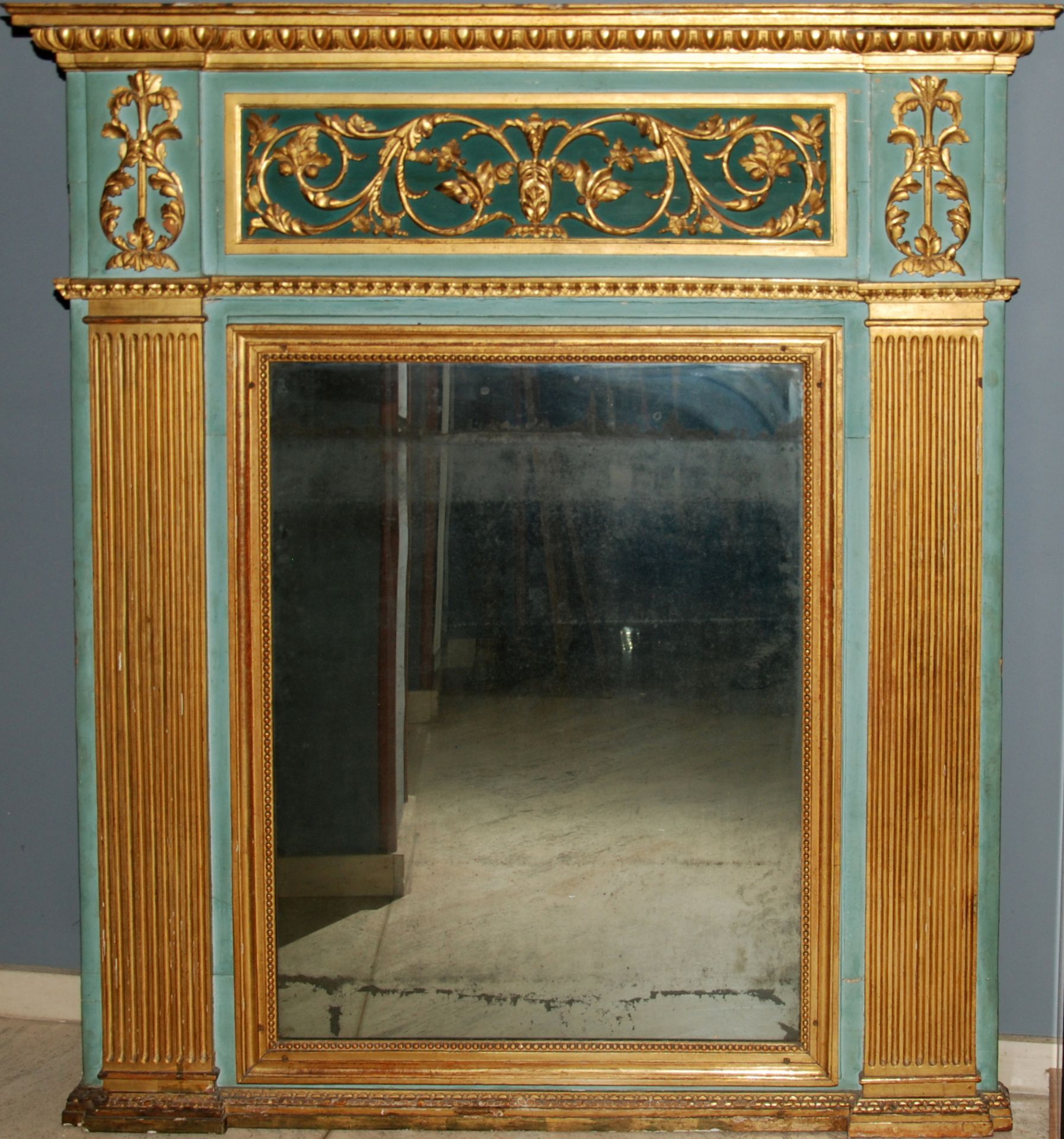Specchiera laccata, azzurra e dorata, epoca Luigi 漆面、蓝色和镀金的镜子，路易十六时代，18世纪末