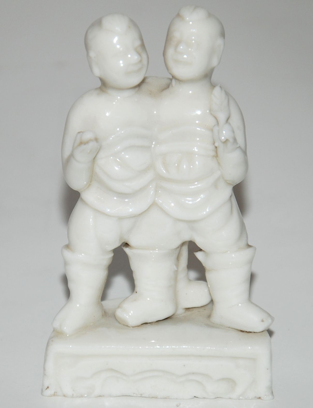 Cina, due figure in porcellana bianca, sec. 中国，两个白瓷人物，18世纪
尺寸：cm h10,2