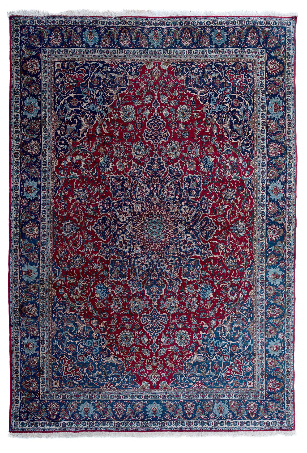 Null Tapis Ispahan, Iran, 2ème tiers du XXe s., à médaillon central bleu sur fon&hellip;