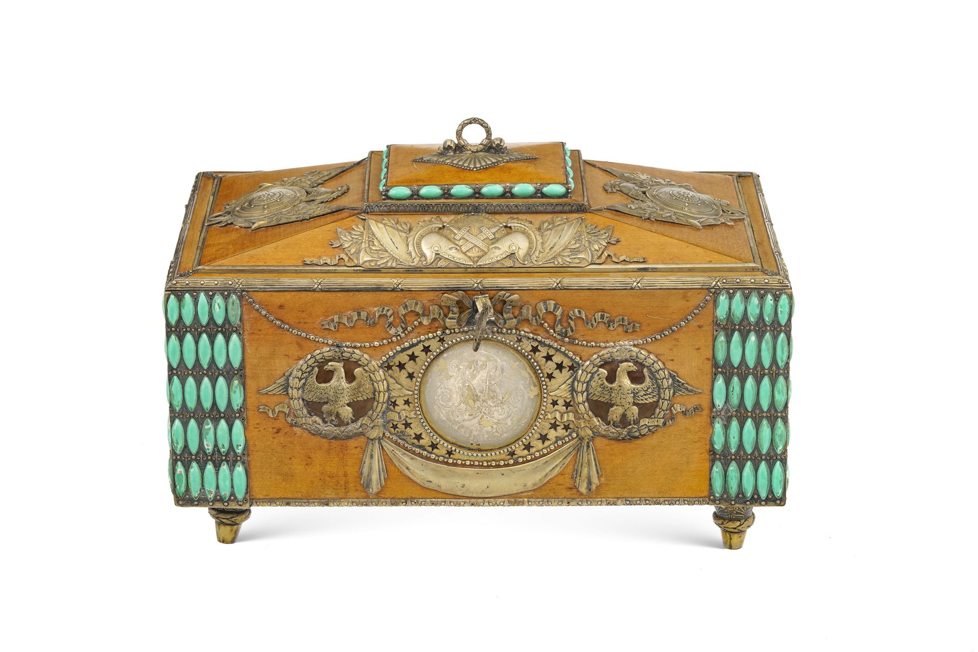 Null 克列布尼科夫的珠宝盒（匣子），俄罗斯，20世纪初，梧桐木制，有银质奖章