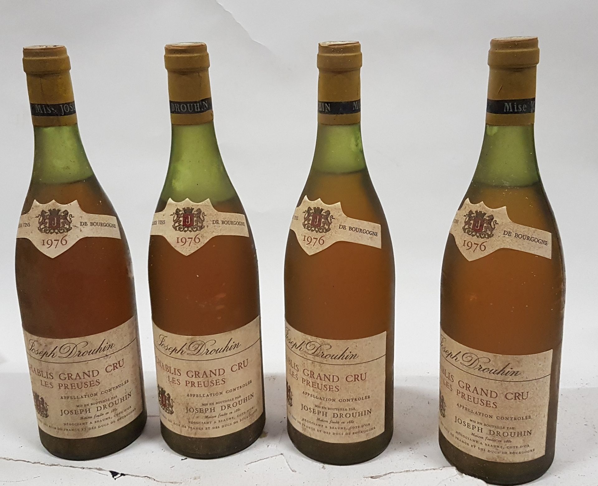 Null ○ CHABLIS GC | Les Preuses, Joseph Drouhin, 1976

4 bouteilles (MB, V LB, B&hellip;