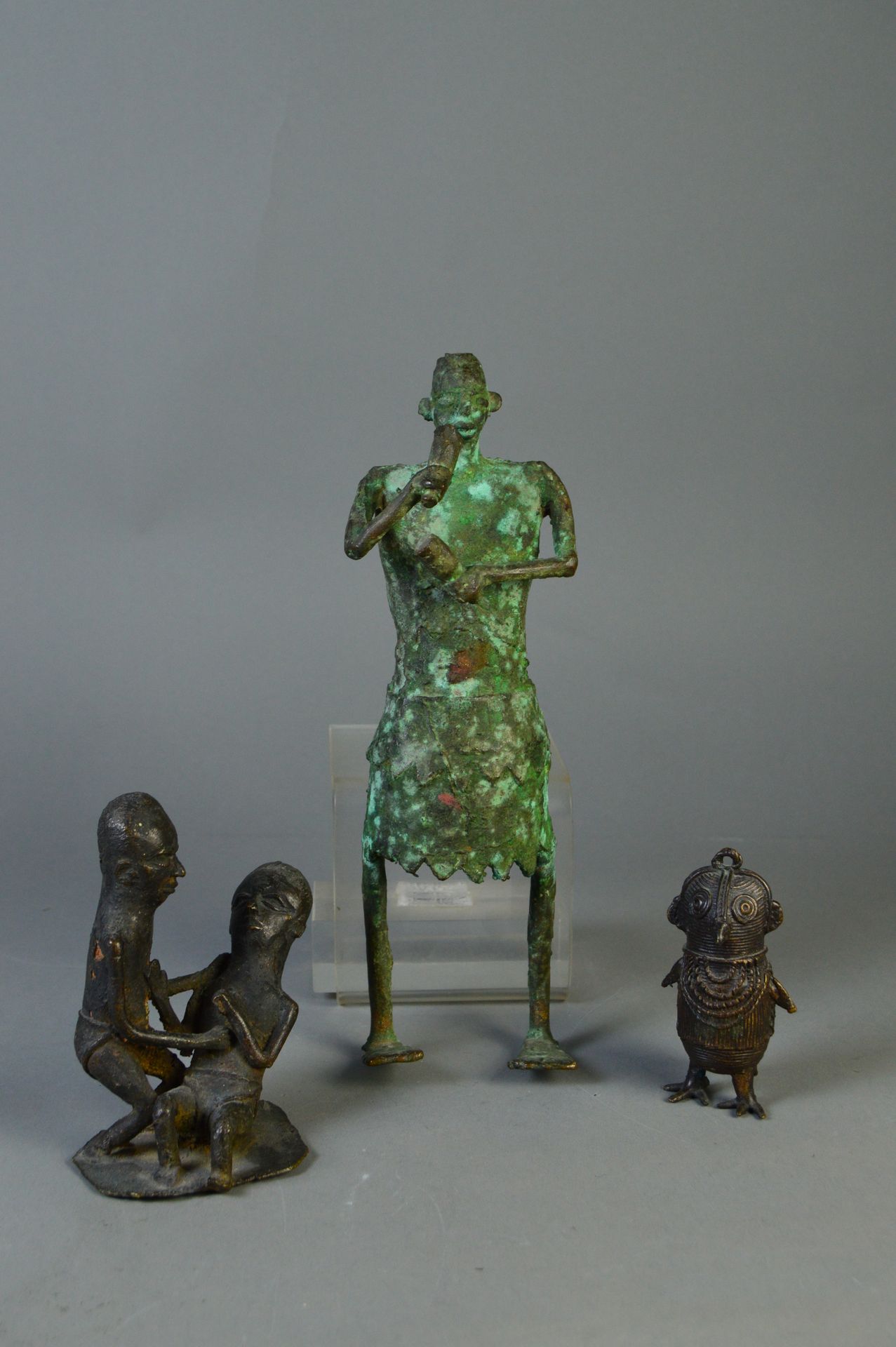 Null AFRICA
Two sculptures in bronze and various alloys, one depicting a standin&hellip;