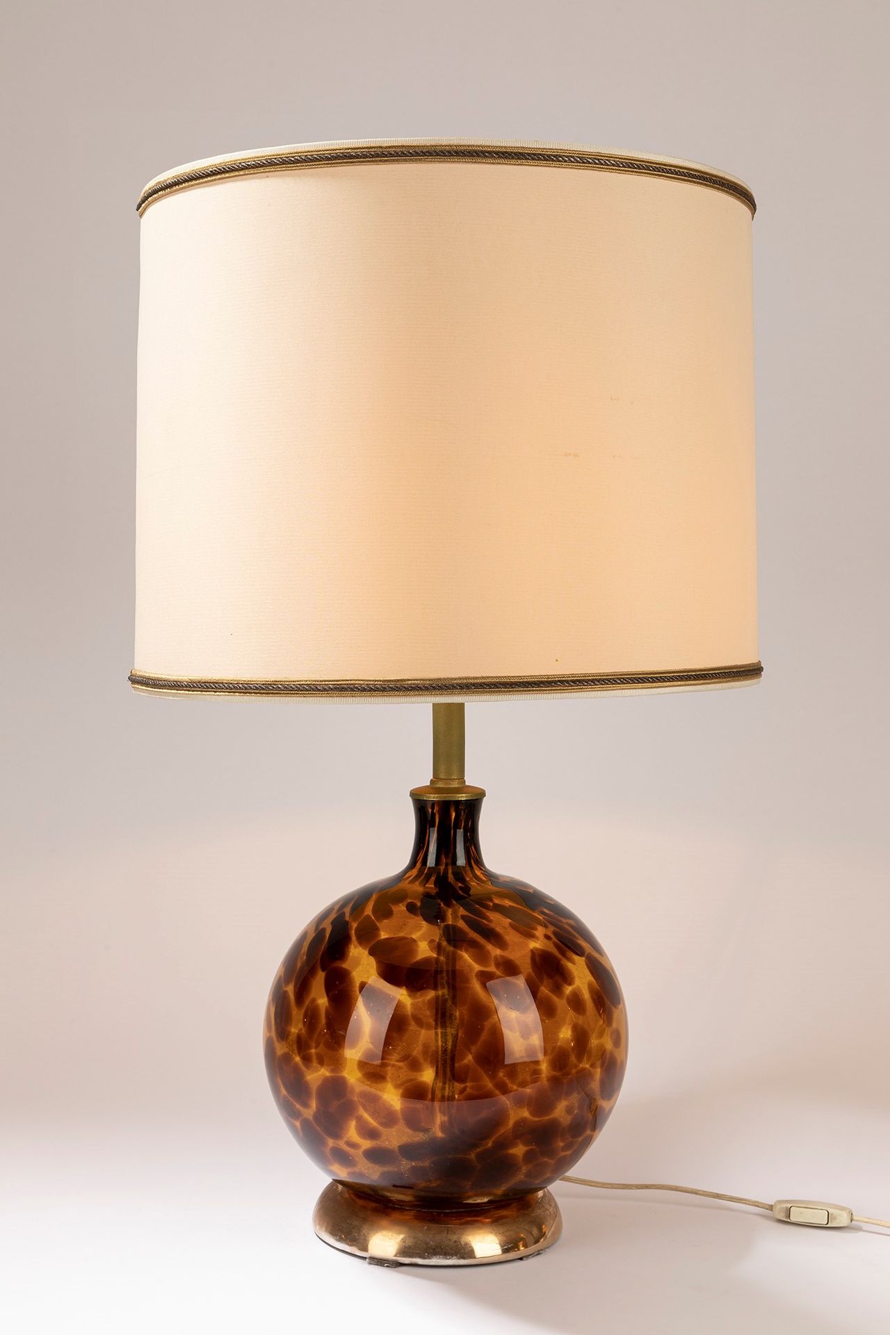 ITALIAN MANUFACTURE Table lamp, 70's period

dm cm 28, H cm 50 to the lamp holde&hellip;