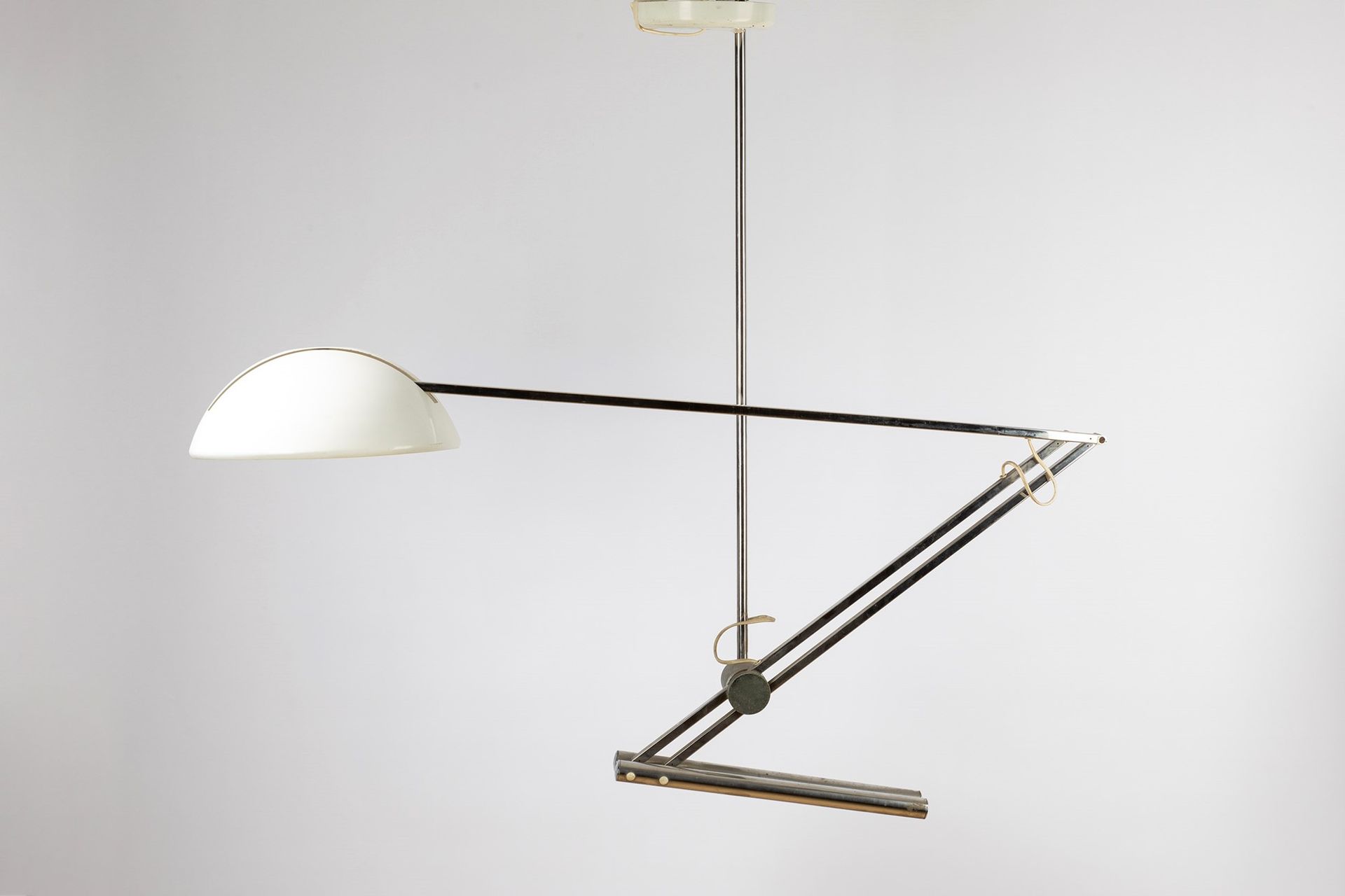 ITALIAN MANUFACTURE Pendant lamp, 60's period

h cm 116 x 122 x 34
with adjustab&hellip;