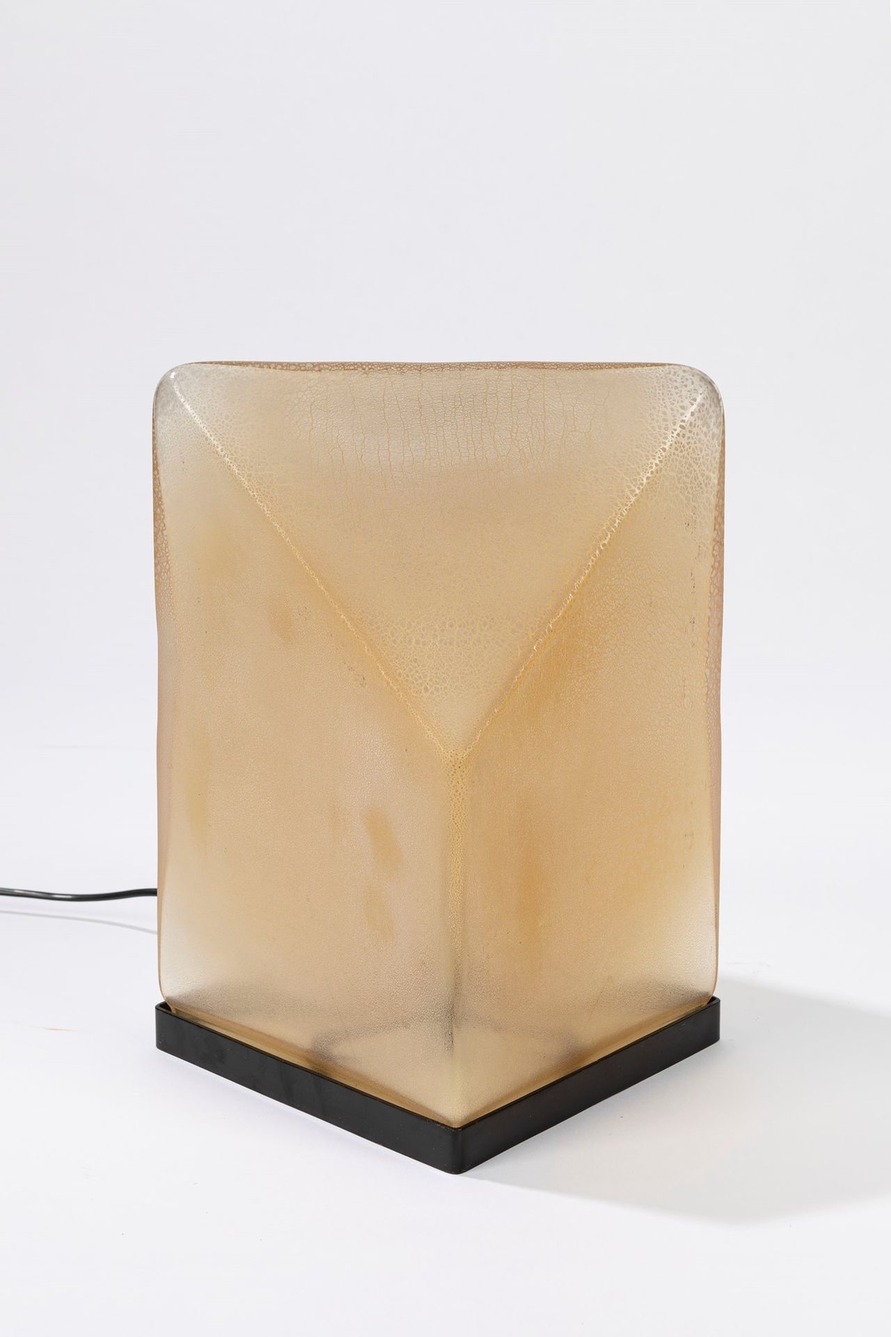 Alfredo Barbini Trapezio Skulptur Lampe, 1970 ca.

H 42 x 33 x 33 cm
geblasenes &hellip;