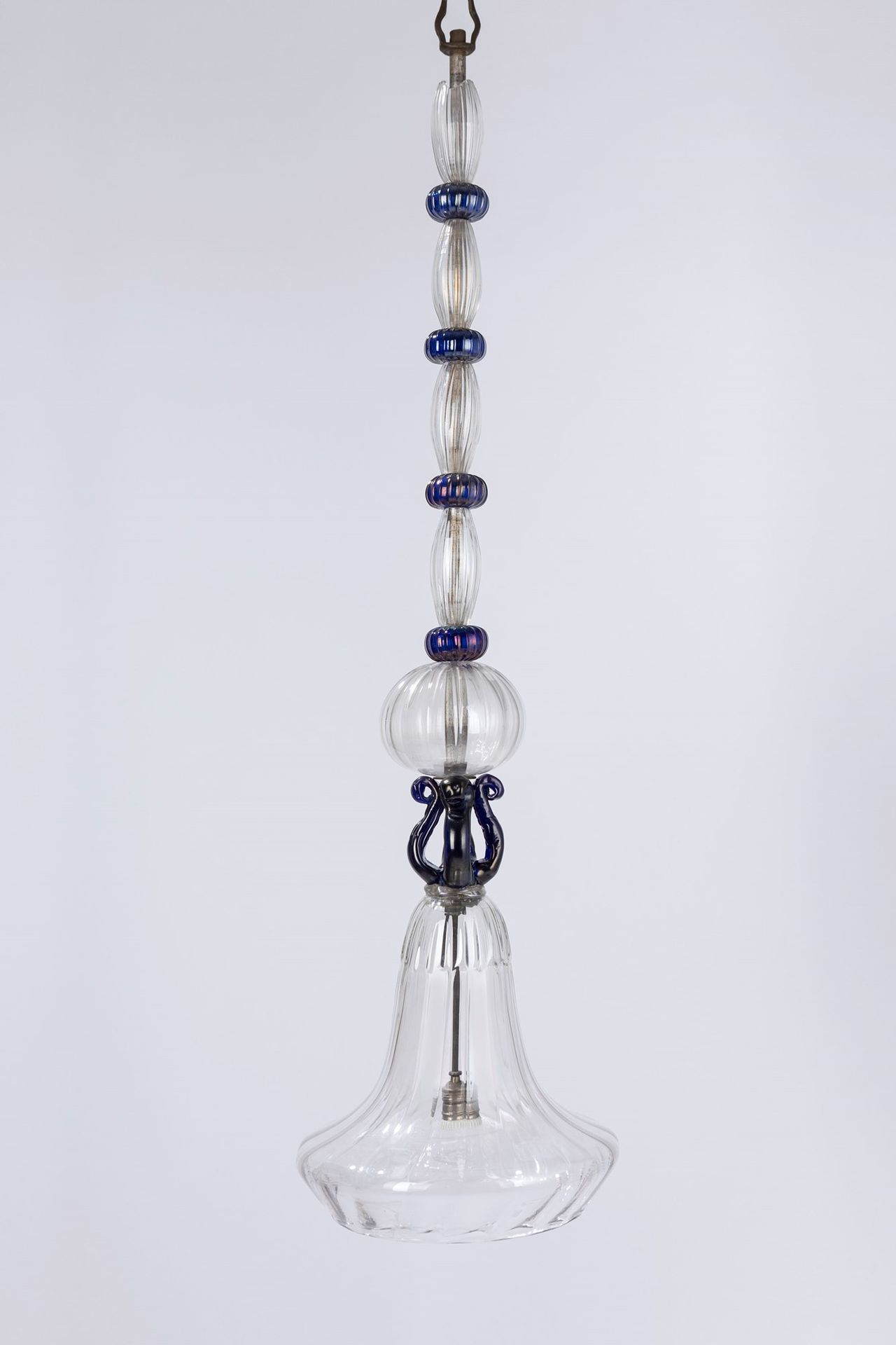 VITTORIO ZECCHIN 烛台，1920年，约

，高100厘米，约
，吹制玻璃元素。

威尼尼制造。

上部元件有缺陷。