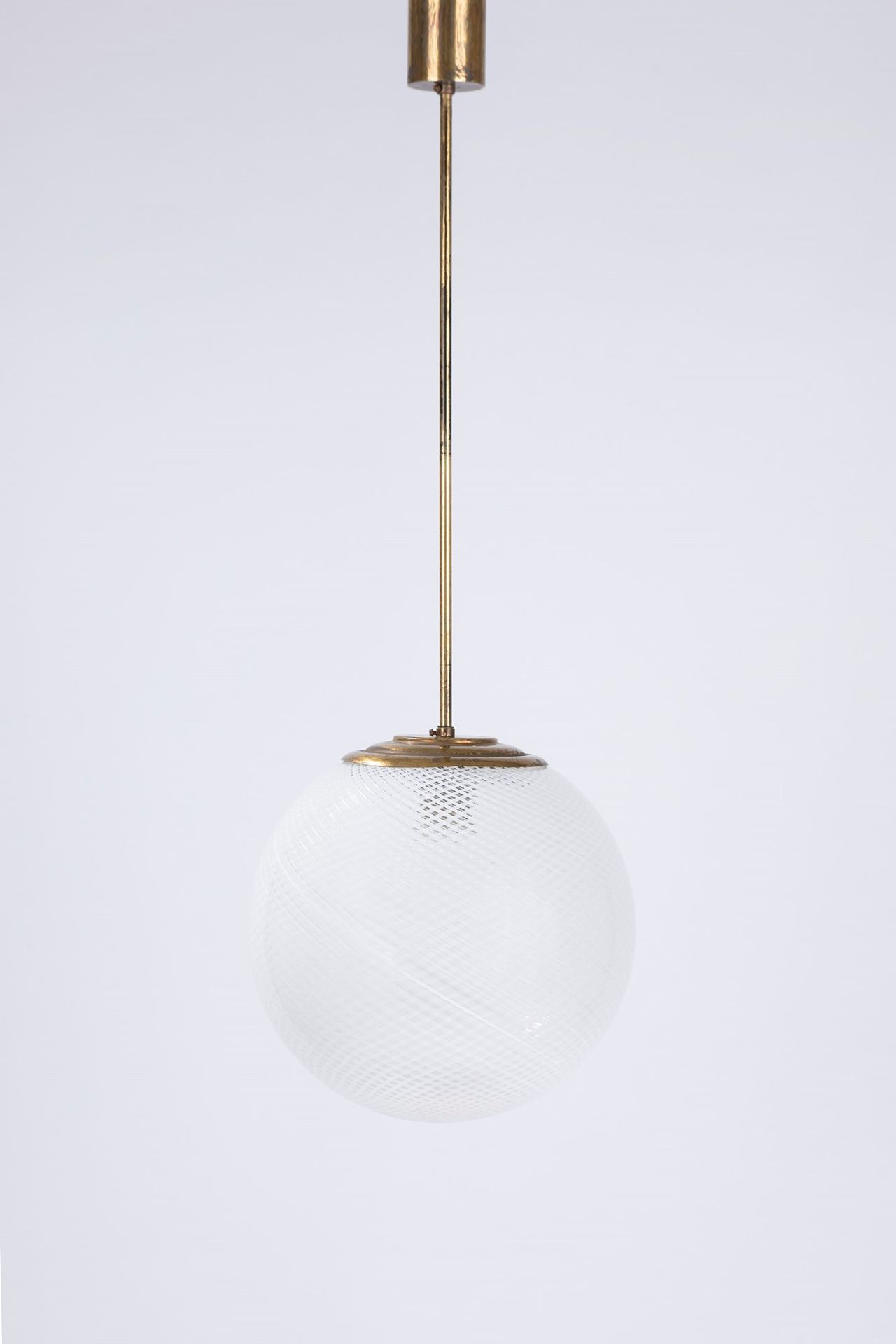 CARLO SCARPA 吊灯，1930年左右

直径23厘米
reticello玻璃，金属结构。

威尼尼制造