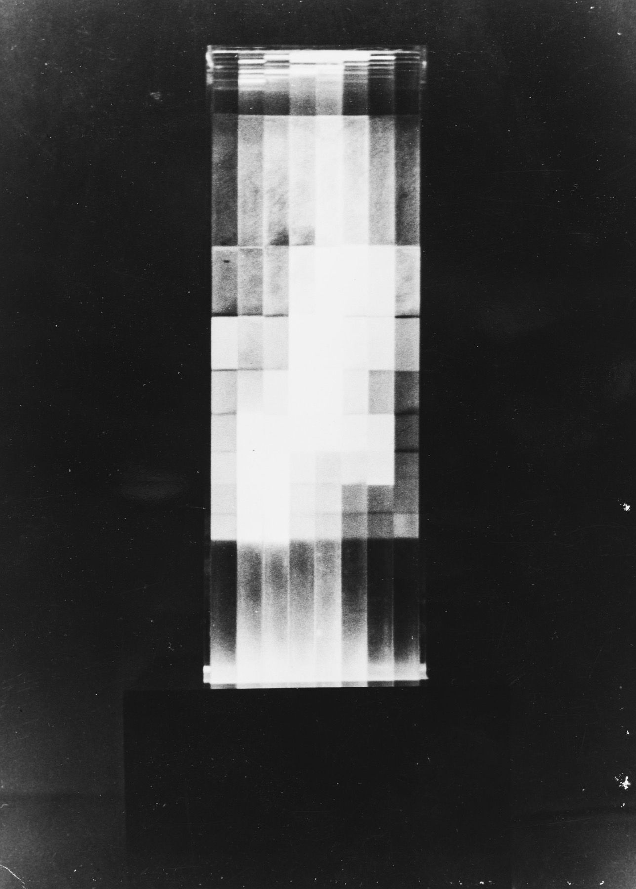 UGO MULAS 科伦坡，铬结构，1970年

复古明胶银印刷品
9.6 x 7.2 in.(9.1 x 6.7 in picture)
背面的标题印章
本拍&hellip;
