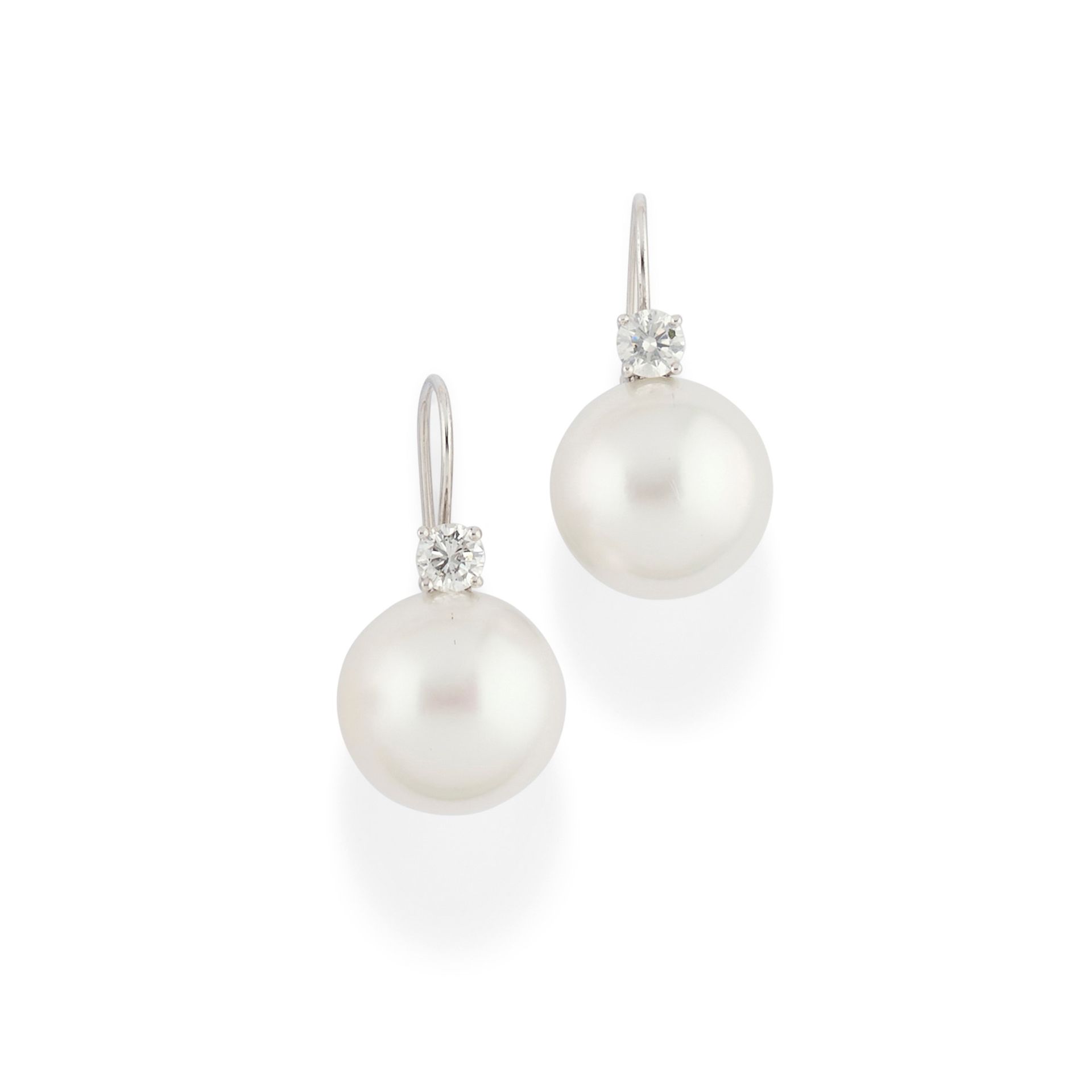 Null Boucles d'oreilles en or blanc 18 carats, perles des mers du Sud et diamant&hellip;