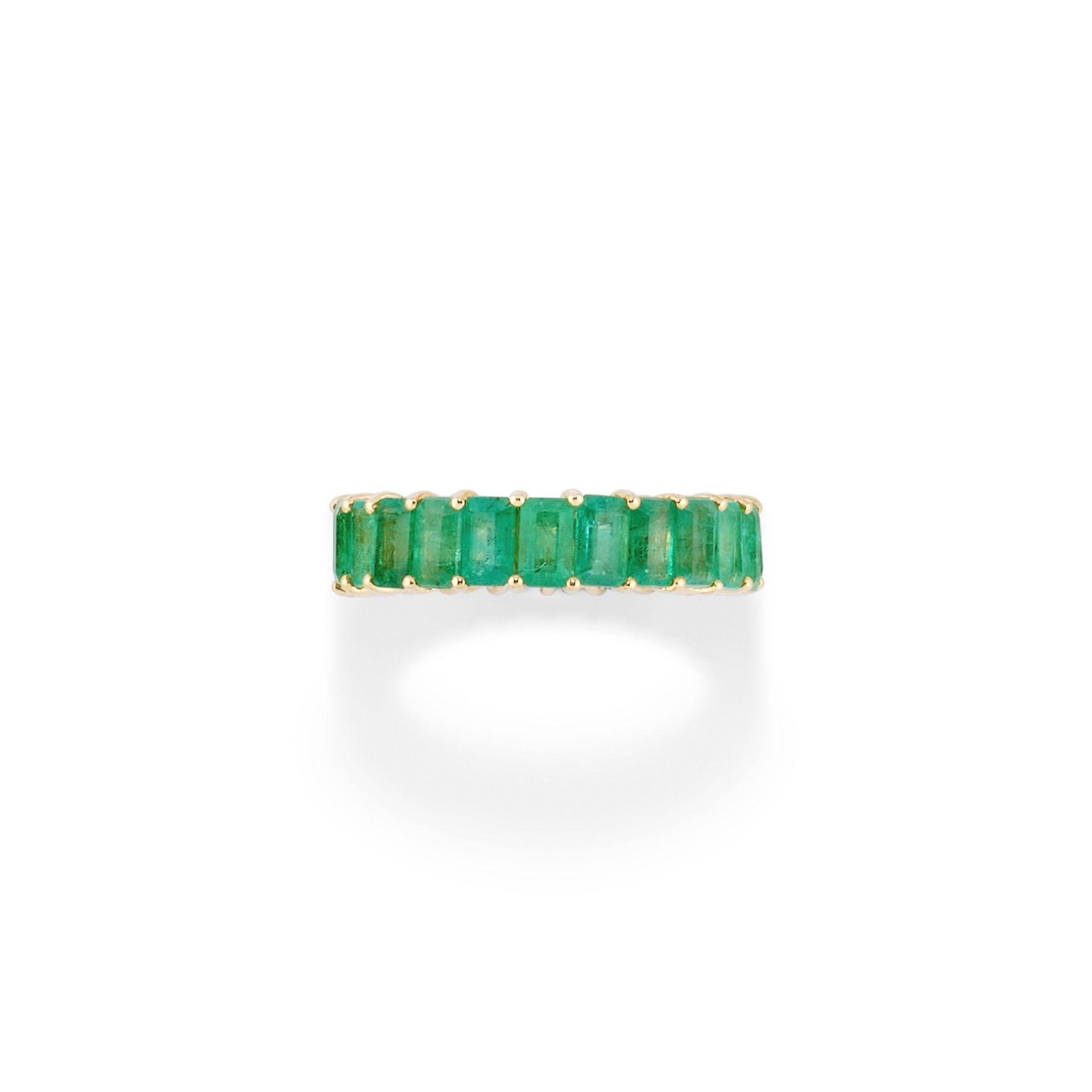 Null Ring aus 18 K Weißgold und Smaragd


Smaragd mit rechteckigem Schliff ca. 6&hellip;