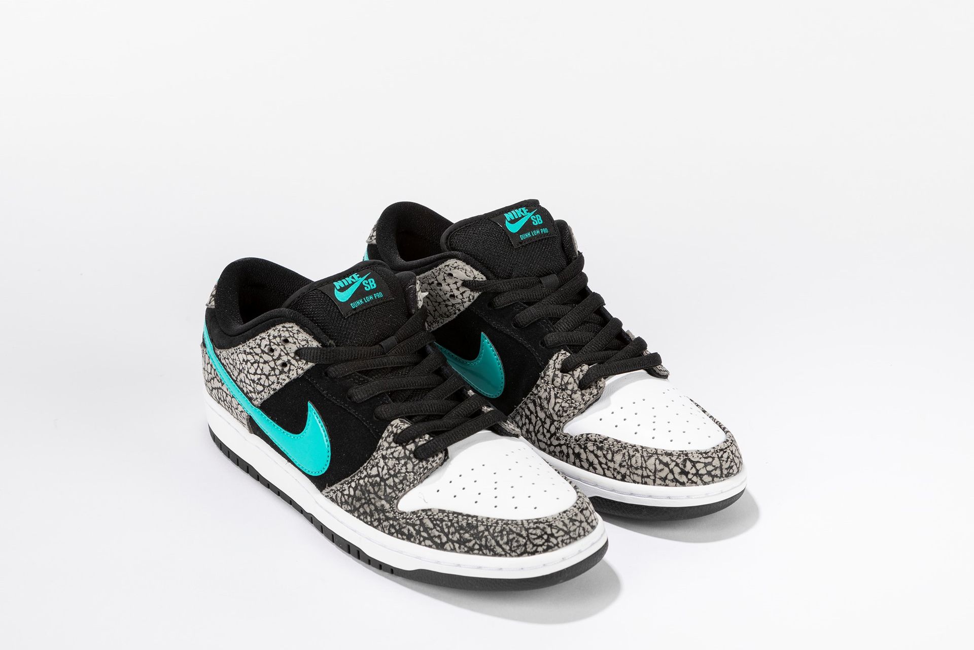 NIKE Dunk SB Low Atmos Elephant | Taille US 10 EUR 44, 2020

Dunk SB Low Atmos E&hellip;