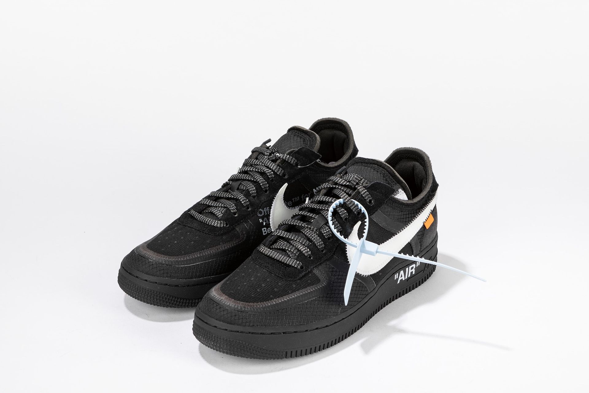 NIKE Air Force 1 Low Off-White Black White | Size US 10 EUR 44, 2018


Nike Air &hellip;