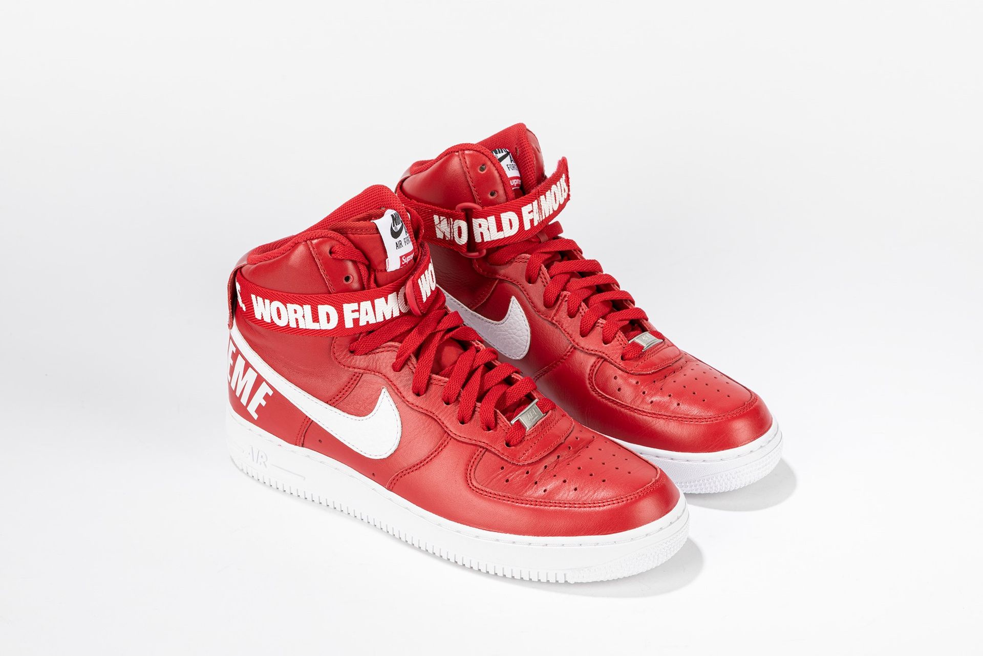 NIKE Air Force 1 High Supreme World Famous Red | Size US 9.5 EUR 43, 2014


Nike&hellip;