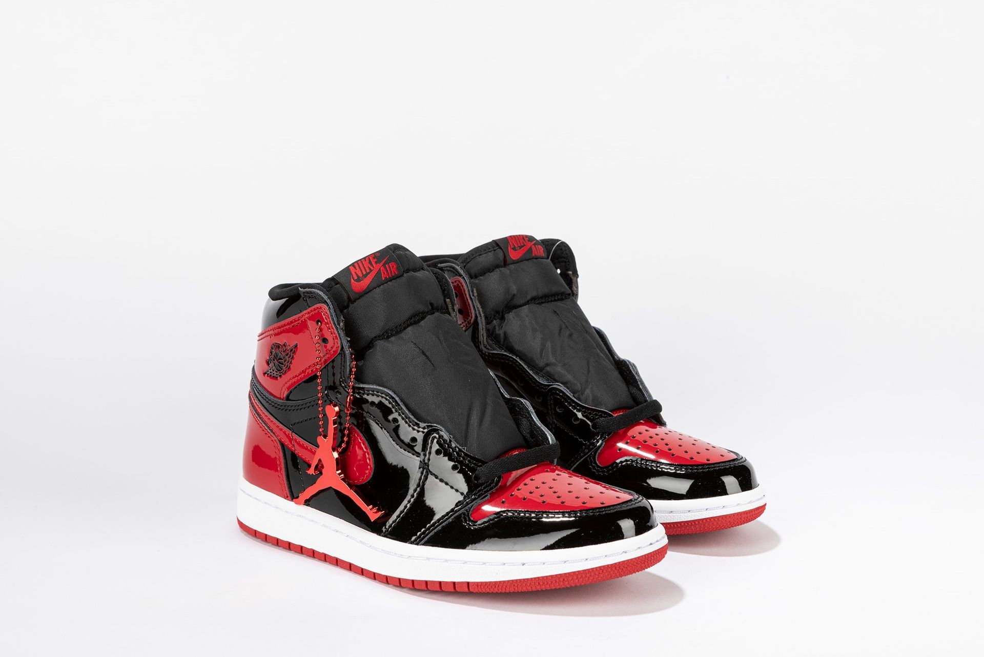 NIKE Jordan1 Retro High OG Patent Bred | Taille US 5 EUR 37.5, 2021


Jordan 1 R&hellip;