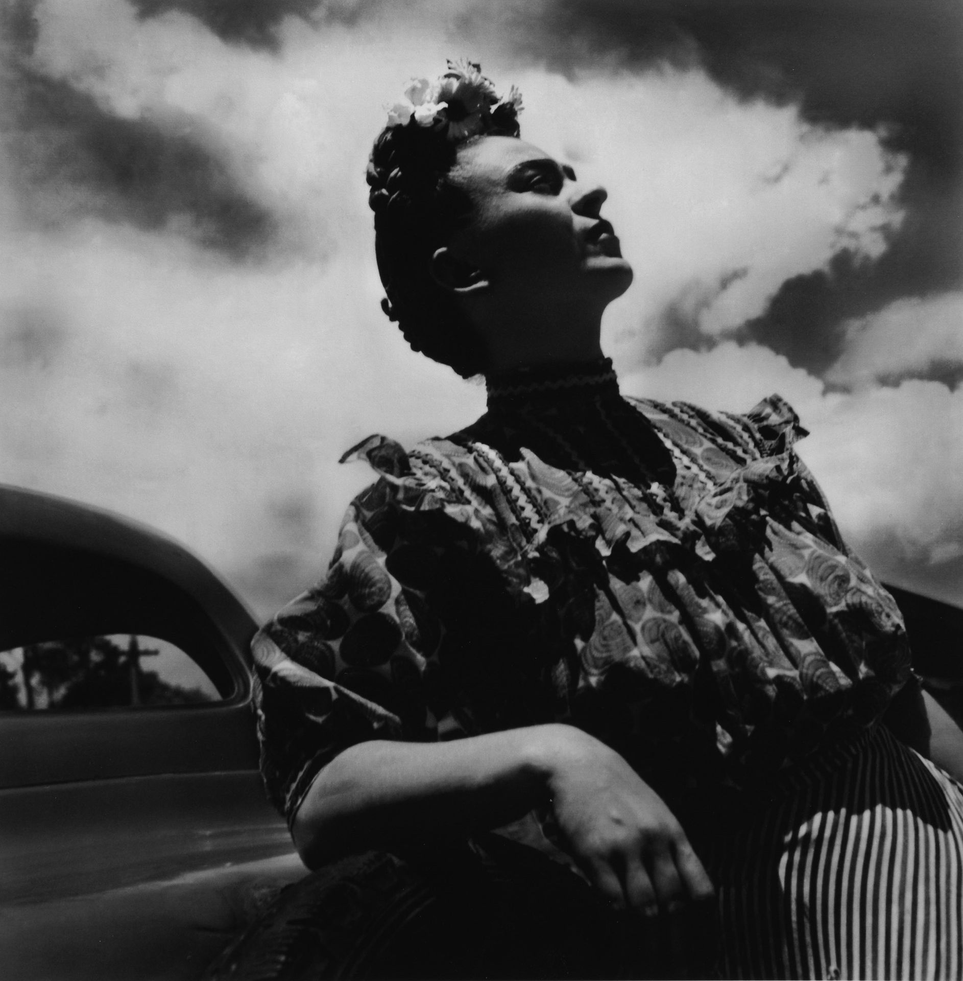 Leo Matiz Leo Matiz (1917-1998) - Frida posado con auto, 1943

Tirage numérique,&hellip;