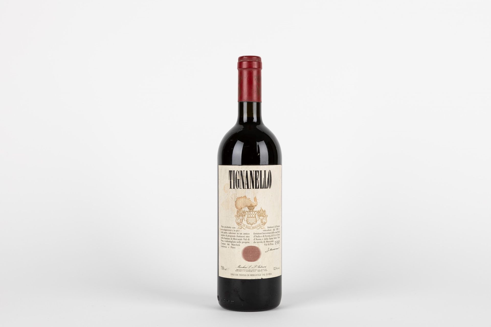 Null Toscana - Super Tuscan / Tignanello 1985

1 bt

Slightly lowered cork
Light&hellip;