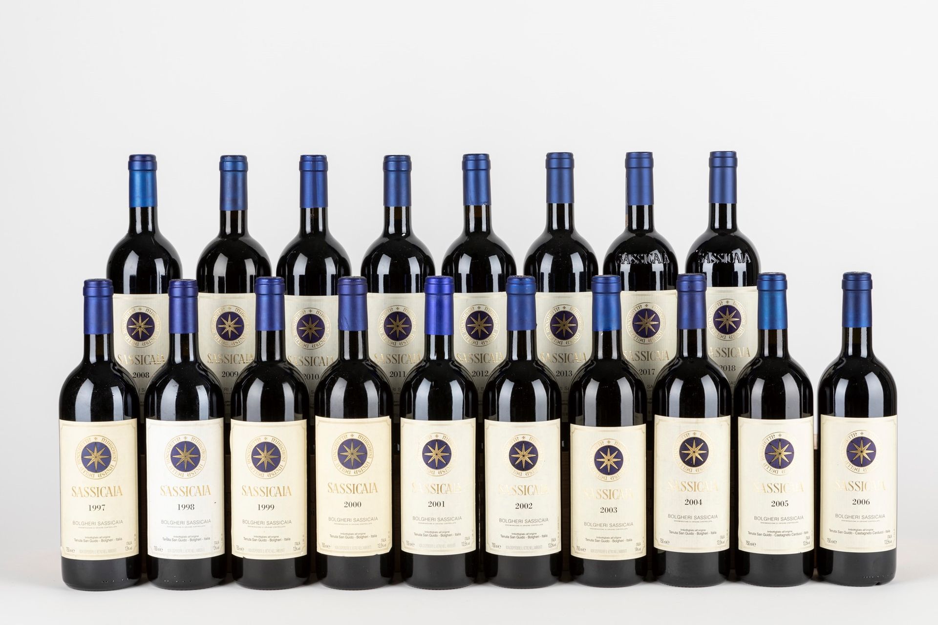 Null Toscana - Super Tuscan / Sassicaia Vertical Collection 1997-2018 (18 BT) 

&hellip;