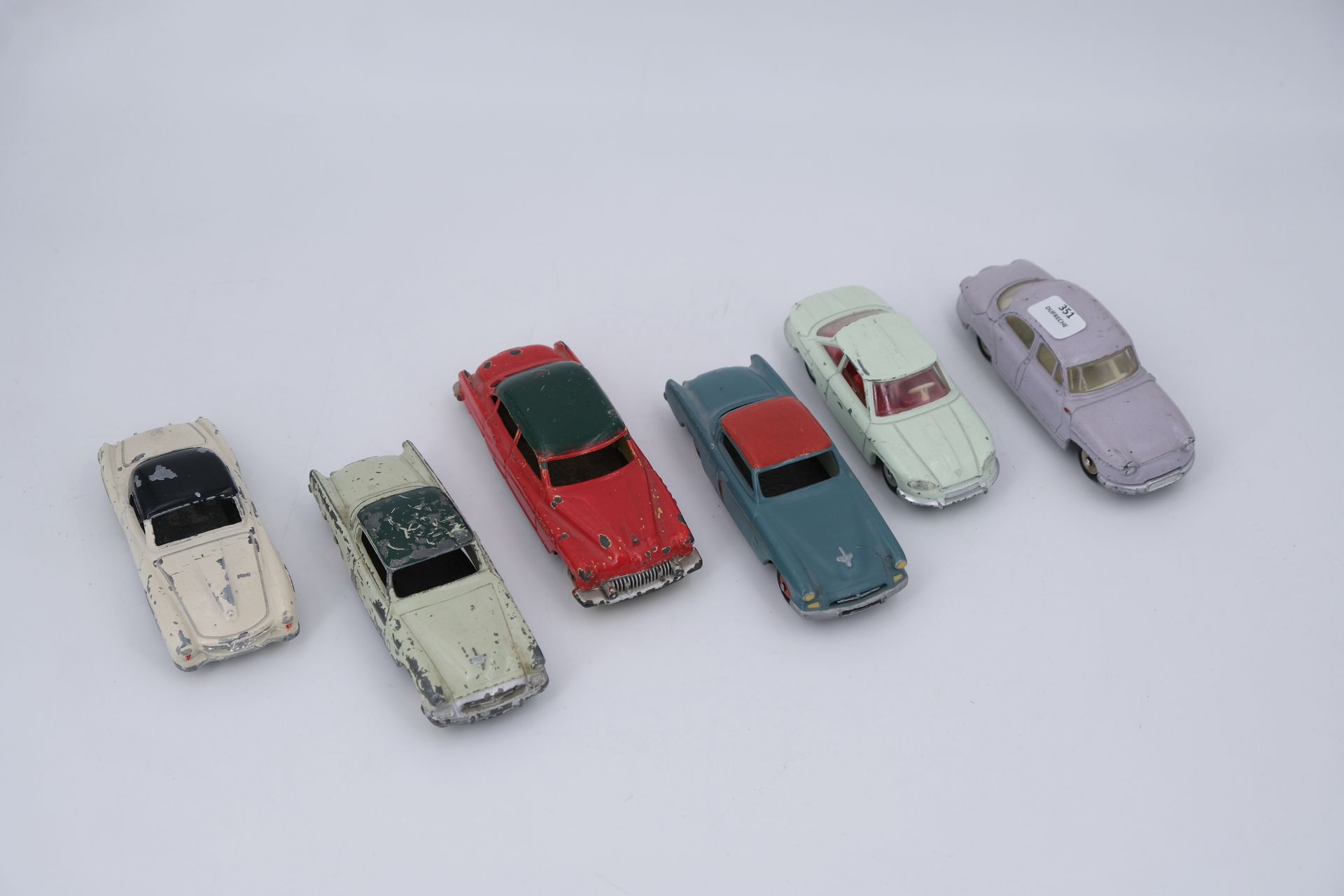 Null DINKY TOYS. Lot de six voitures miniatures dont MERCEDES 190 SL, BUICK ROAD&hellip;