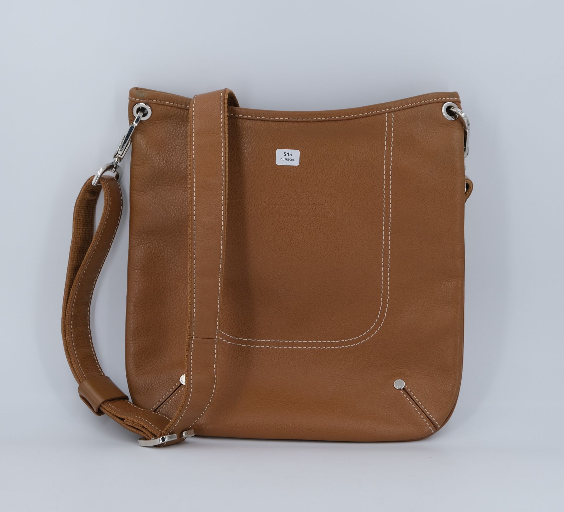 Null LONGCHAMP. Camel leather shoulder bag. 27 X 26.