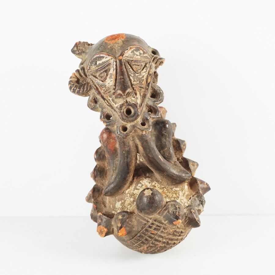 Object in patinated terra cotta, Africa, decorative work, H.20.5 cm (restoration&hellip;