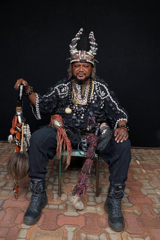 Null SARE Warren B.(生于1965年，布基纳法索）"Maitre Yacouba Drabo，Dozo无国界酋长


位于布基纳法索西南部的博&hellip;
