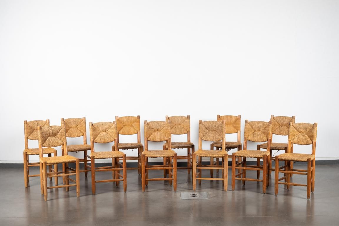 Null Charlotte PERRIAND 1903-1999
12 sillas "Bauche", modelo creado en 1939. 
Es&hellip;