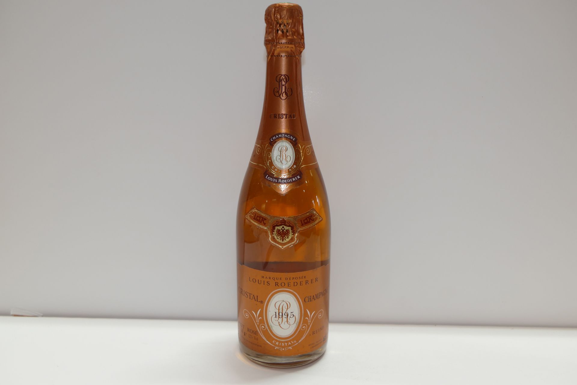 Null 1 Btle Champagne Cristal Roederer rosé 1995 Etikett sehr leicht verschmutzt&hellip;