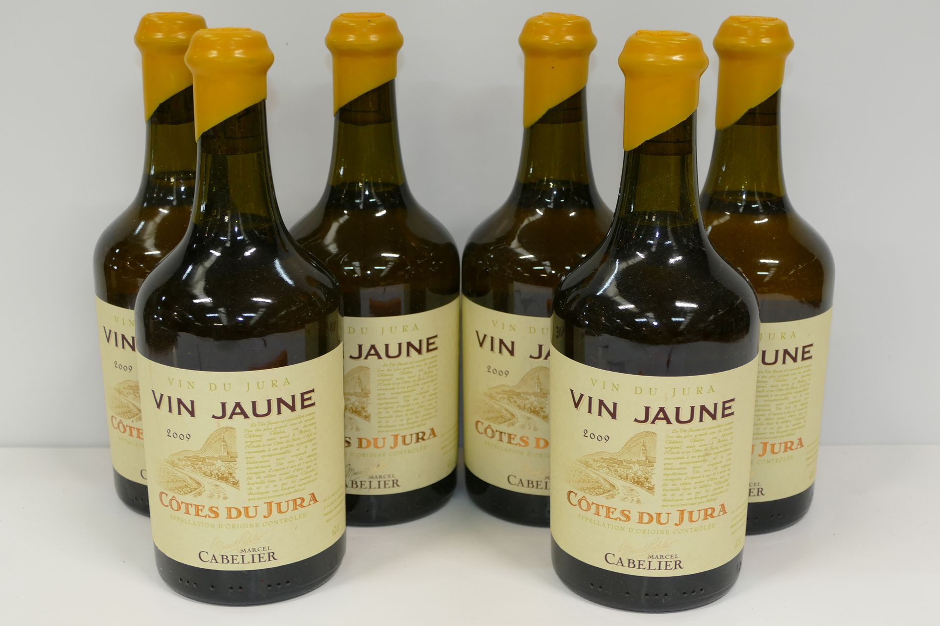 Null 6 Btles Vin Jaune 2009 Domaine Marcel Cabelier IC 10/10 PM Expertos: Emilie&hellip;