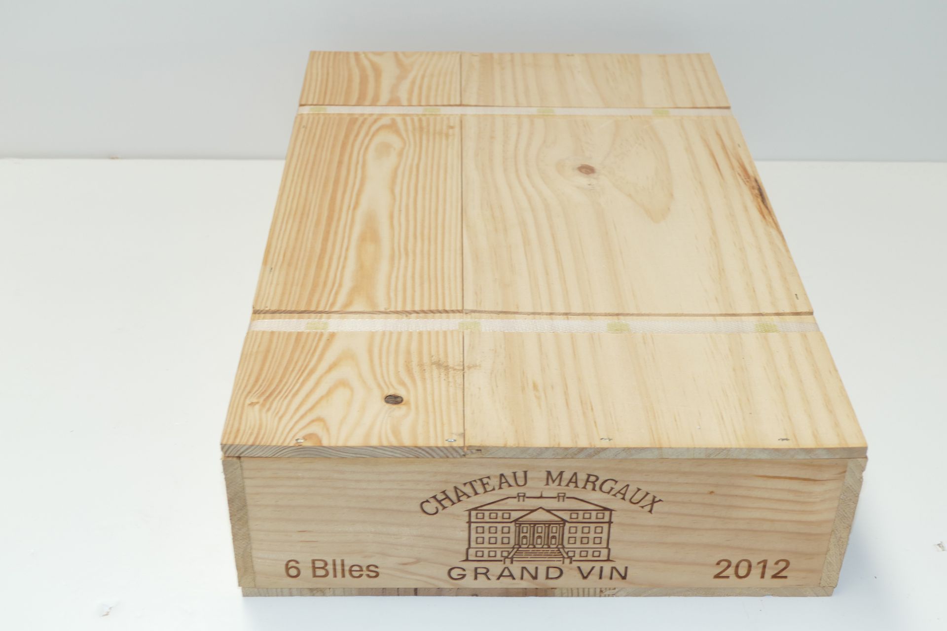 Null 6 Btles Château Margaux 2012 1er GCC Margaux en caisse bois d’origine cercl&hellip;