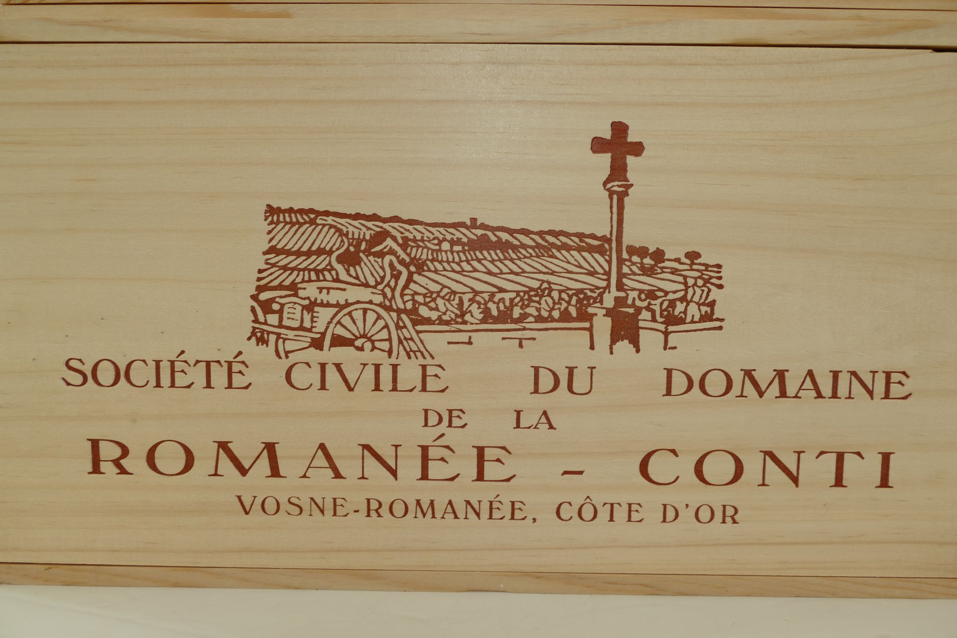 Null 2018年Domaine de la Romanée Conti Assortment of 10 Btles，装在两个原始木箱中，包括。

1个Bt&hellip;