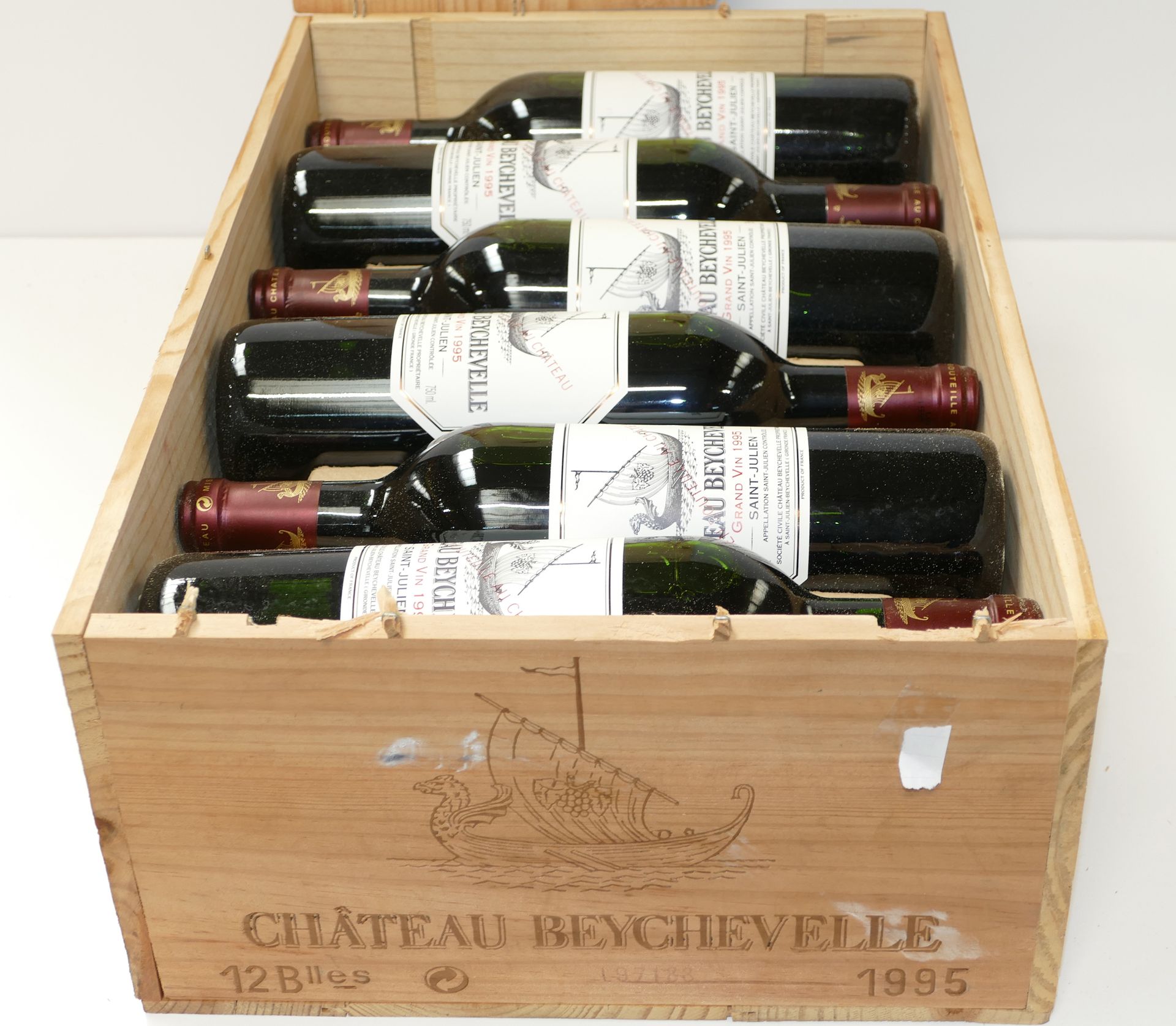 Null 12 Btles Château Beychevelle 1995 4th GCC Saint Julien in original wooden c&hellip;