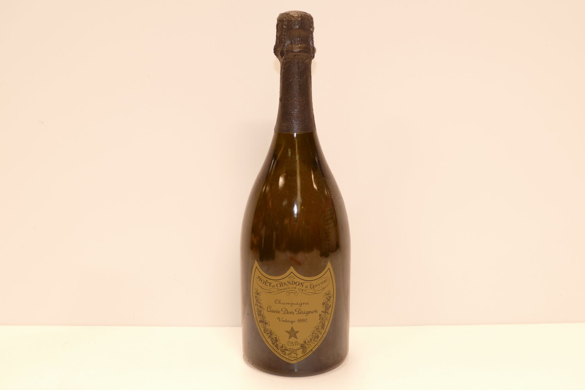 Null 1 Btle Champagne Dom Pérignon 1990 Experts : Emilie et Robert Gorreteau