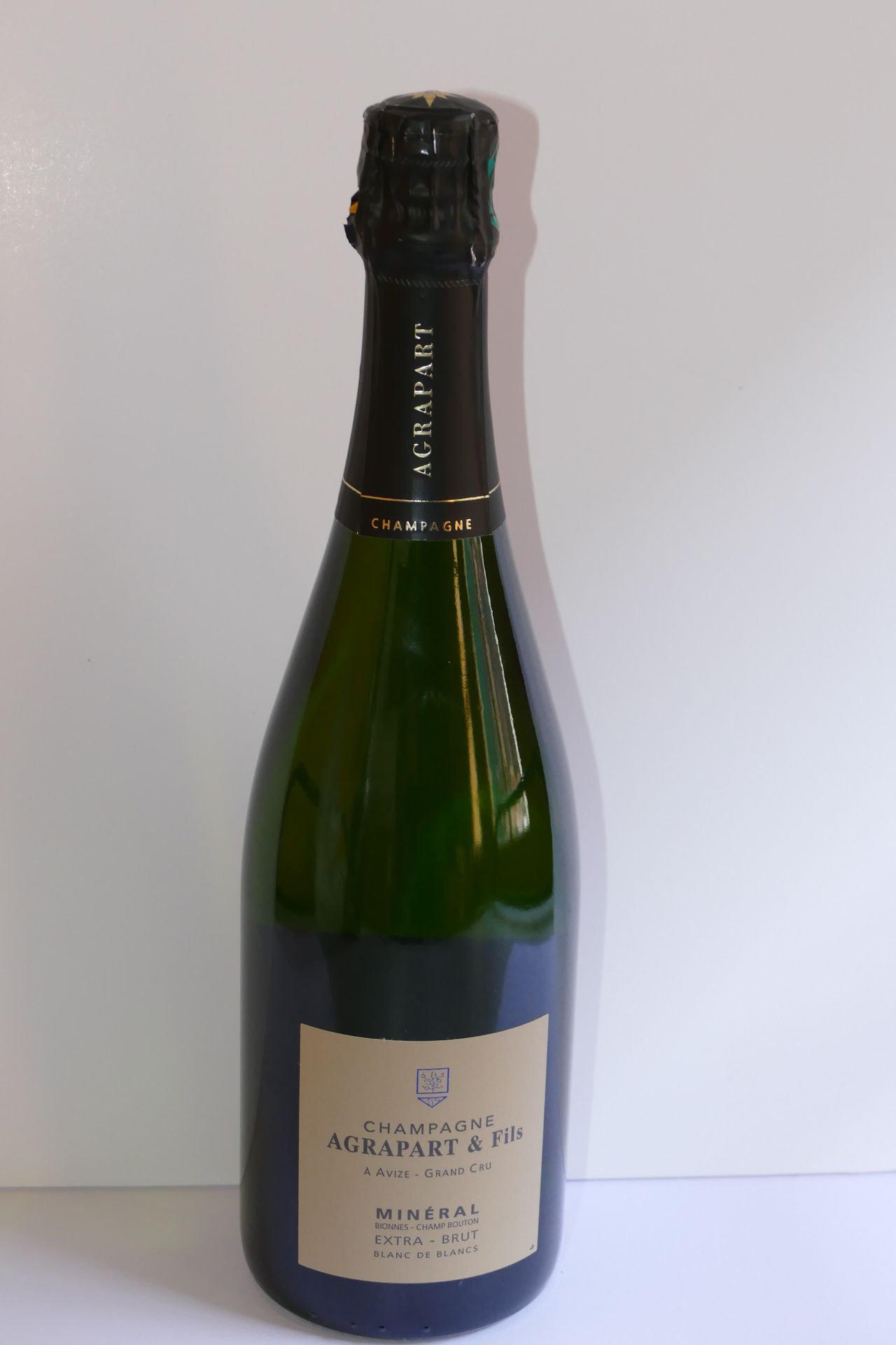 Null 1 Btle Champagne Agrapart Minéral Extra Brut non millésimé Expert : Emilie &hellip;