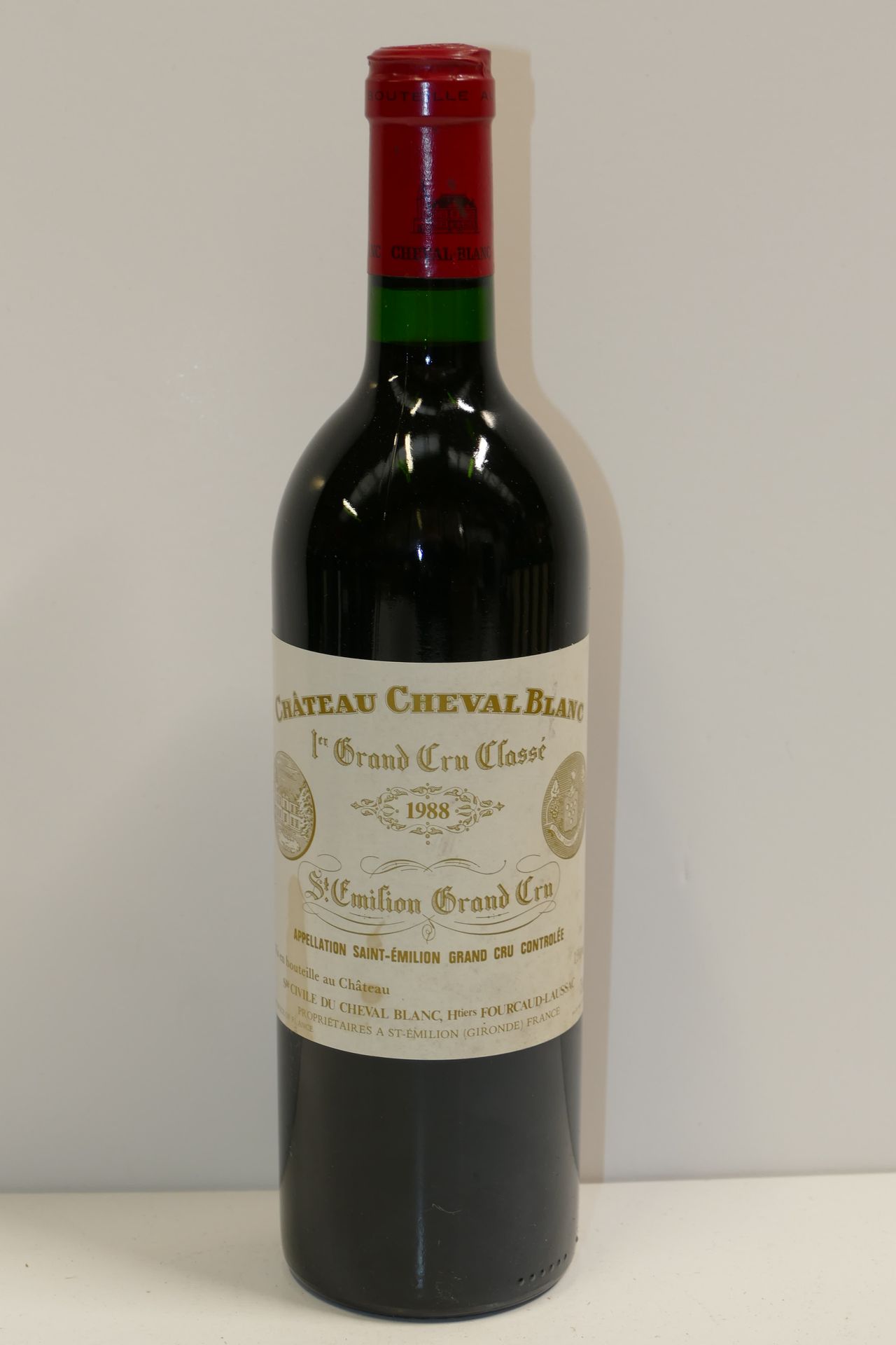 Null 1 Btle Château Cheval Blanc 1988 1er GCCA Saint Emilion etichetta leggermen&hellip;