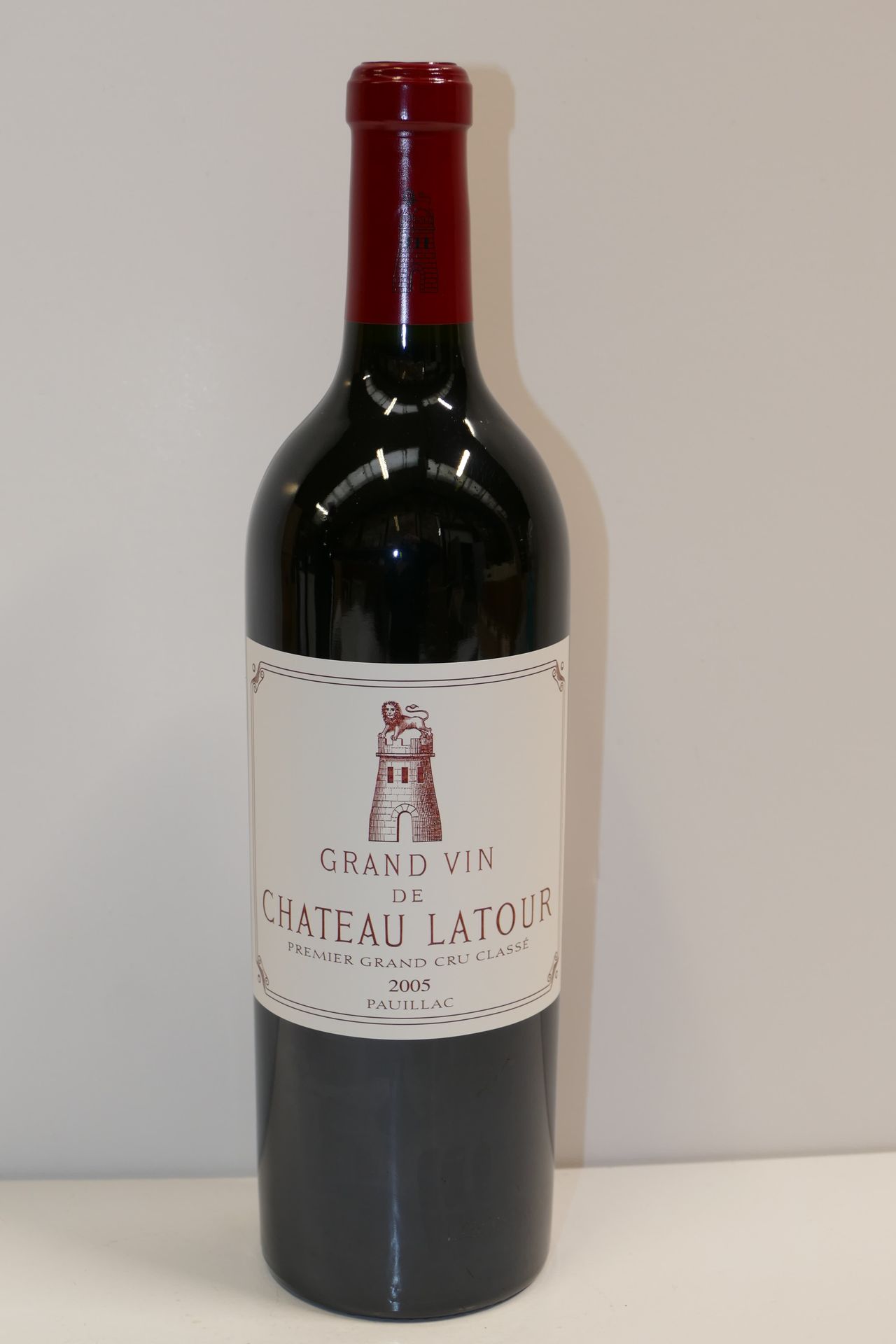 Null 1 Btle Château Latour 2005 1er GCC Pauillac aus einer Original-Holzkiste vo&hellip;